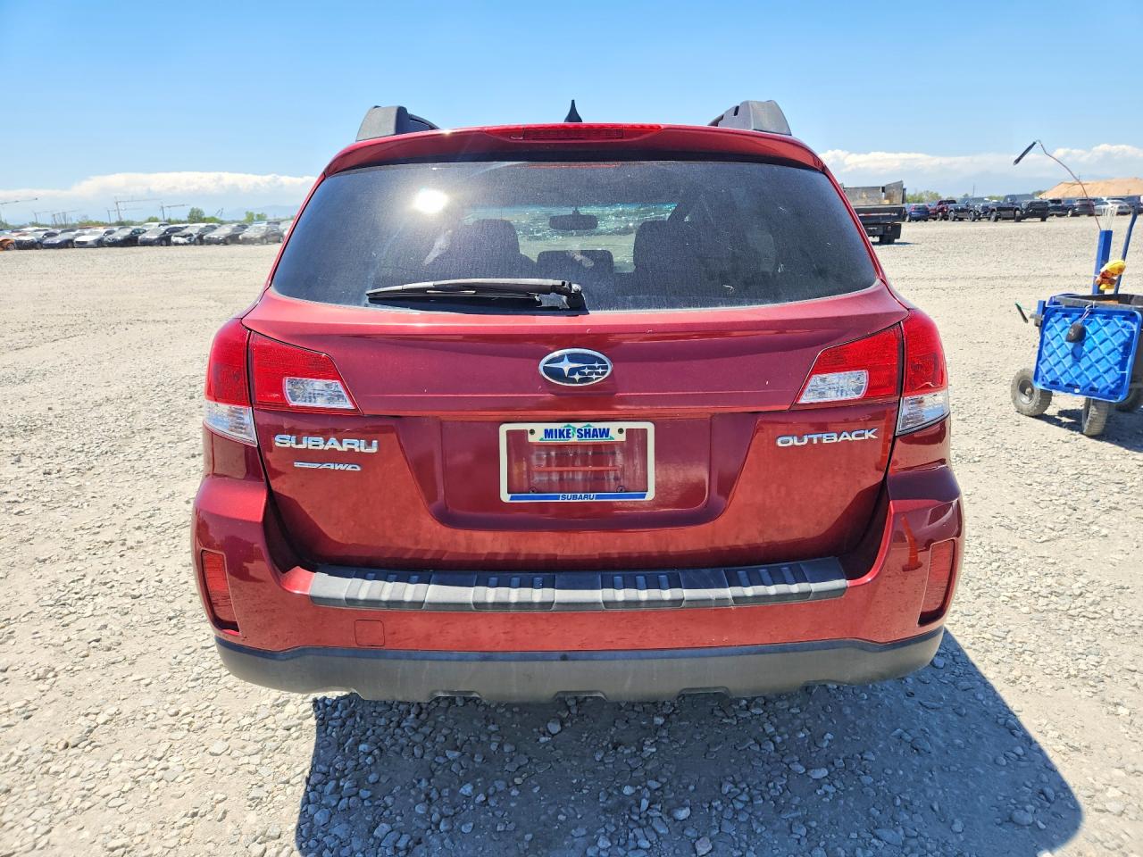 2014 Subaru Outback 2.5i Premium Red vin: 4S4BRCCC5E3270512