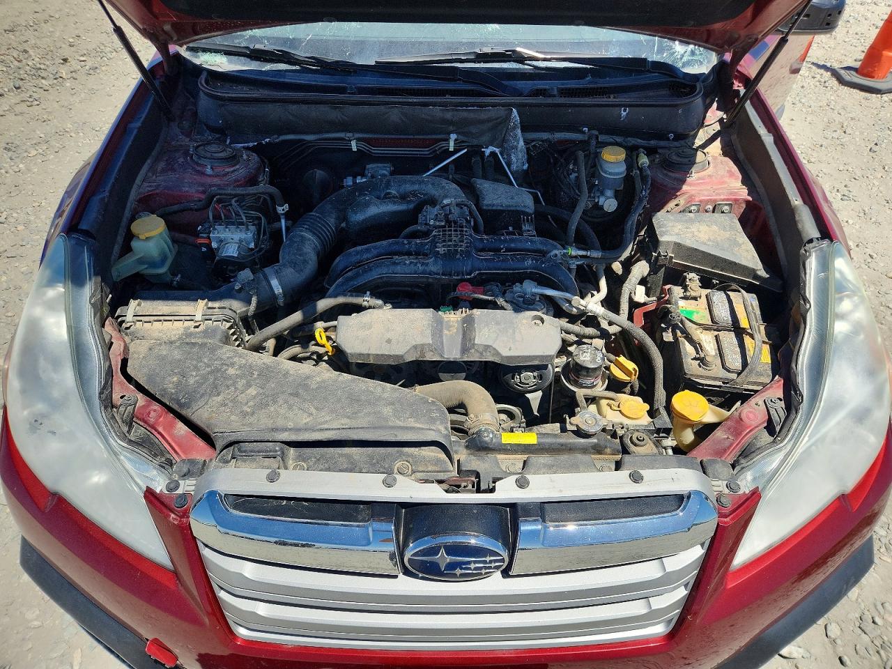 2014 Subaru Outback 2.5i Premium Red vin: 4S4BRCCC5E3270512