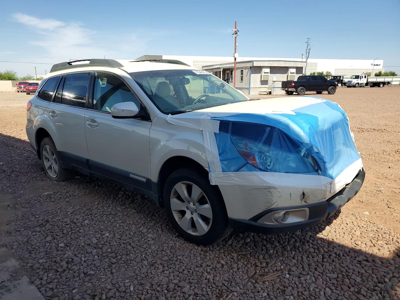 2011 Subaru Outback 2.5i Premium Белый vin: 4S4BRCCC6B3403550