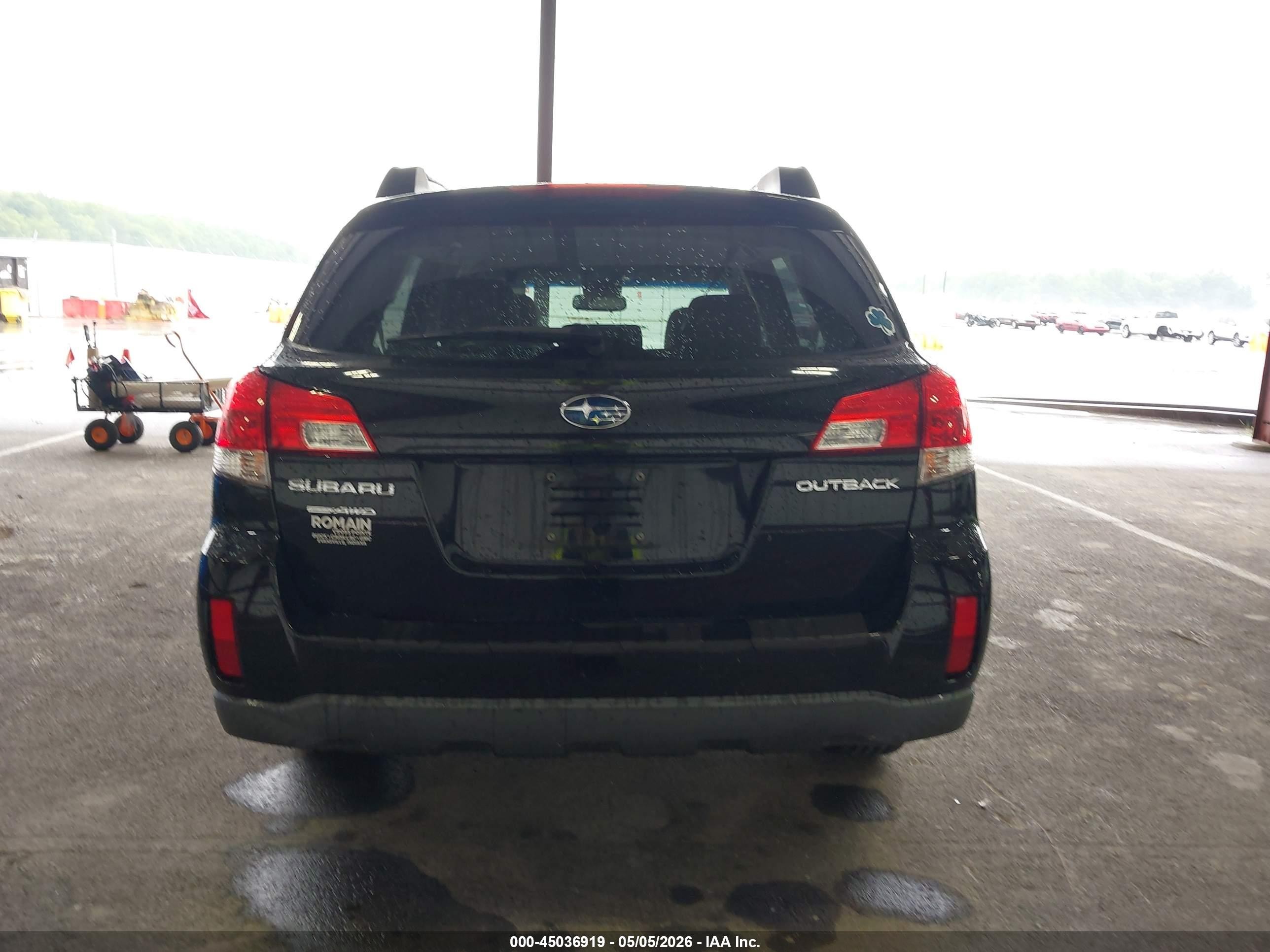 2011 Subaru Outback 2.5i Premium Black vin: 4S4BRCCC6B3415620