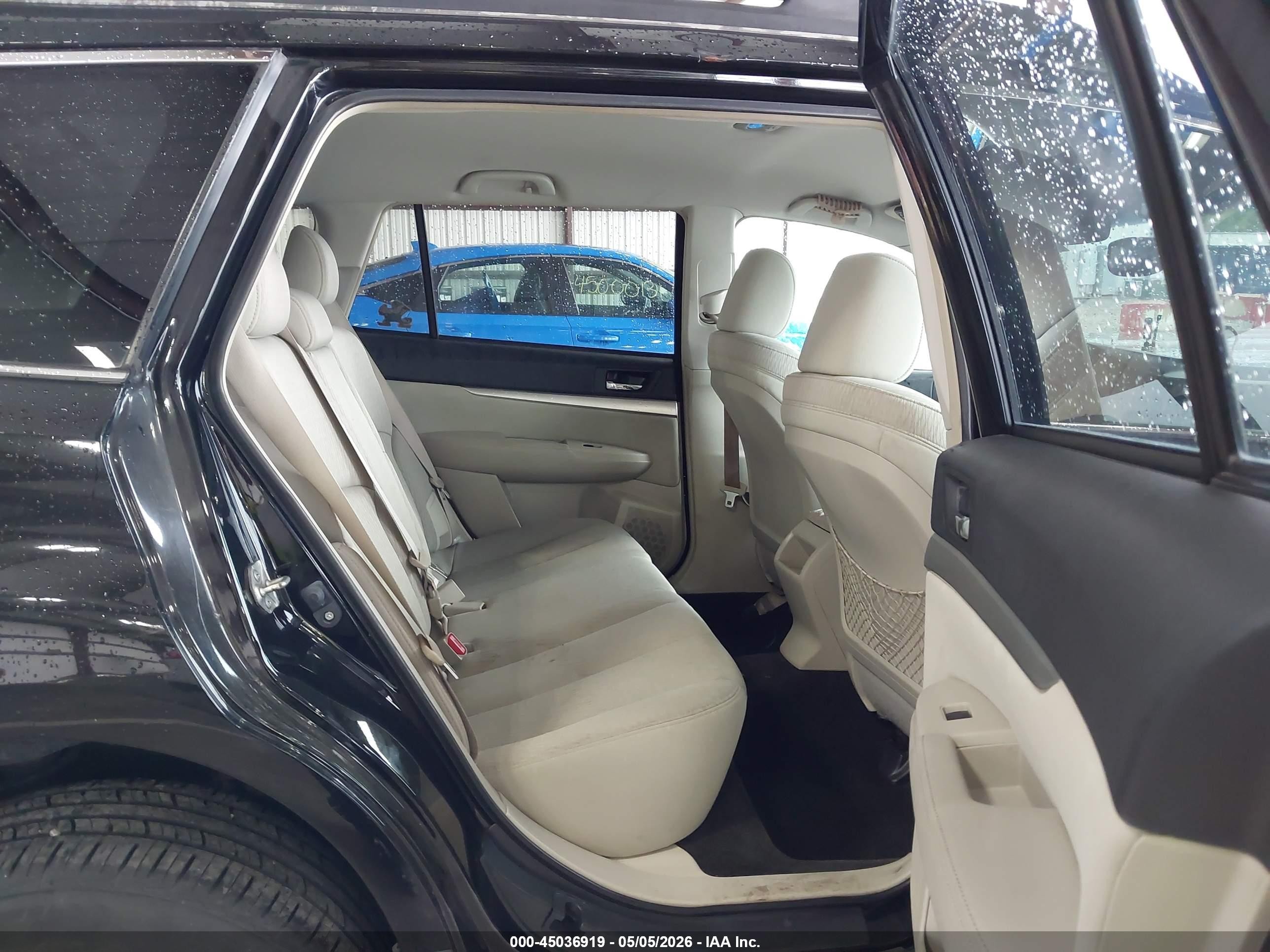2011 Subaru Outback 2.5i Premium Black vin: 4S4BRCCC6B3415620