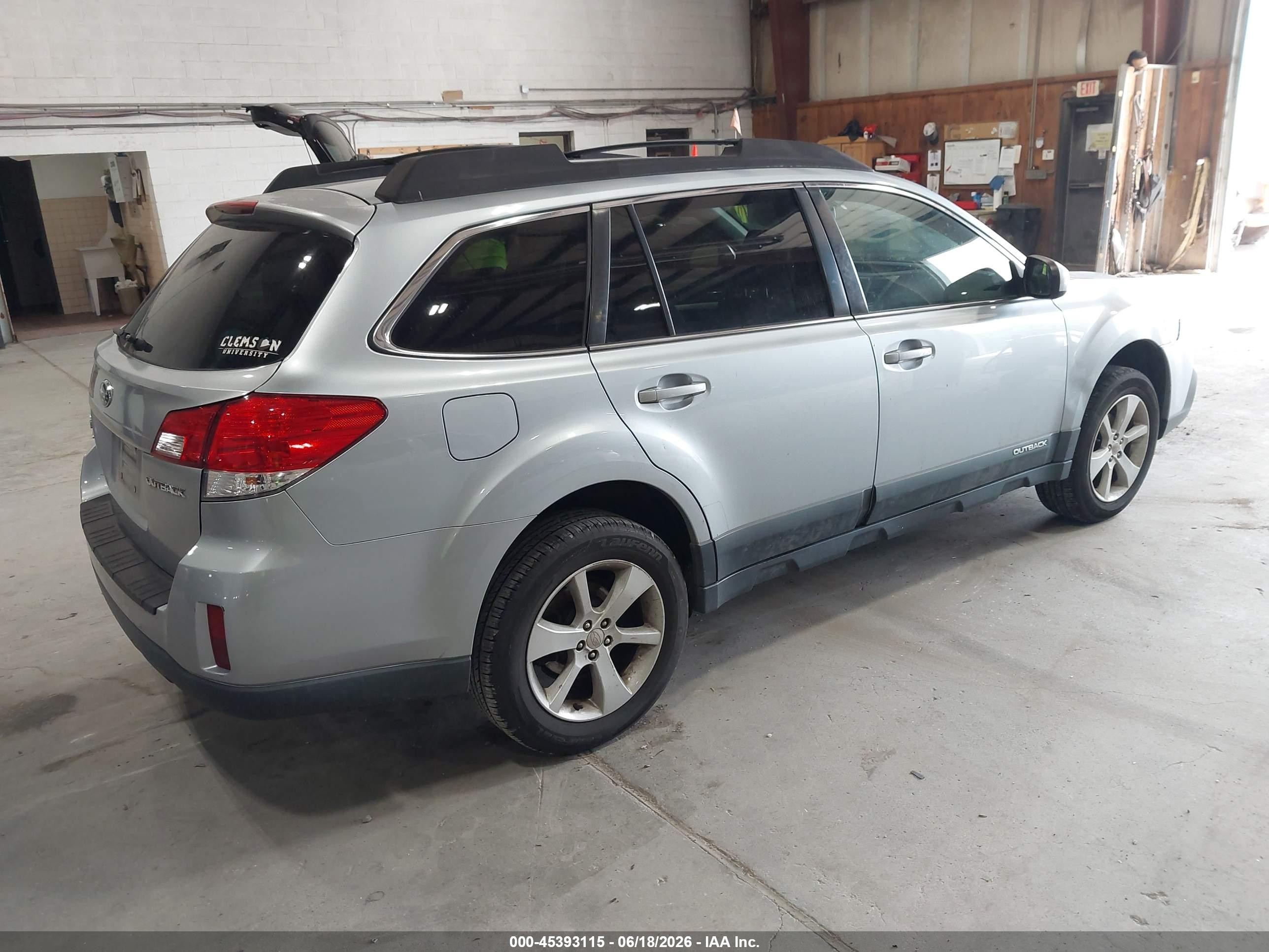 2013 Subaru Outback 2.5i Premium Gray vin: 4S4BRCCC6D1294246