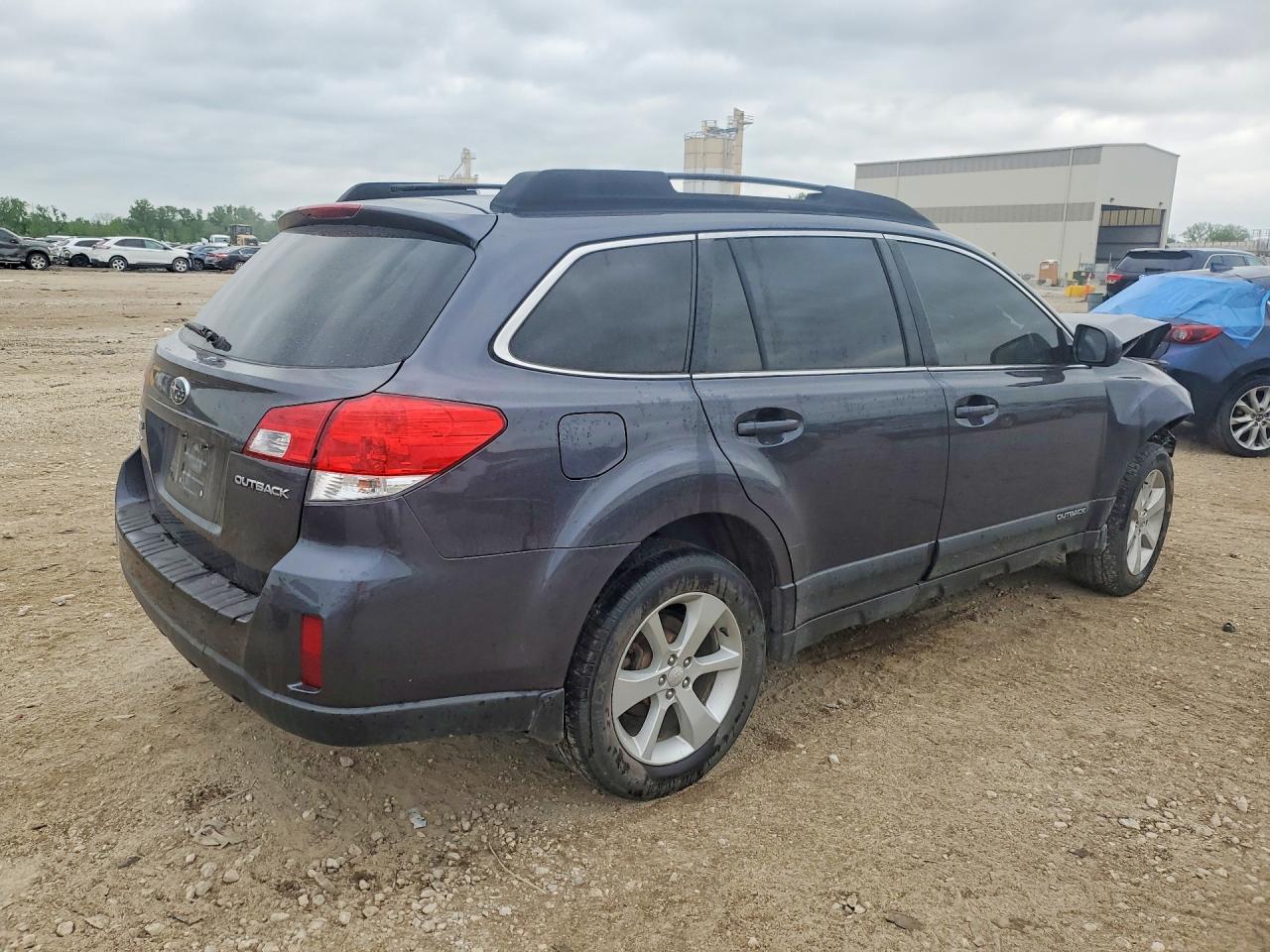 2013 Subaru Outback 2.5i Premium Gray vin: 4S4BRCCC6D3237579