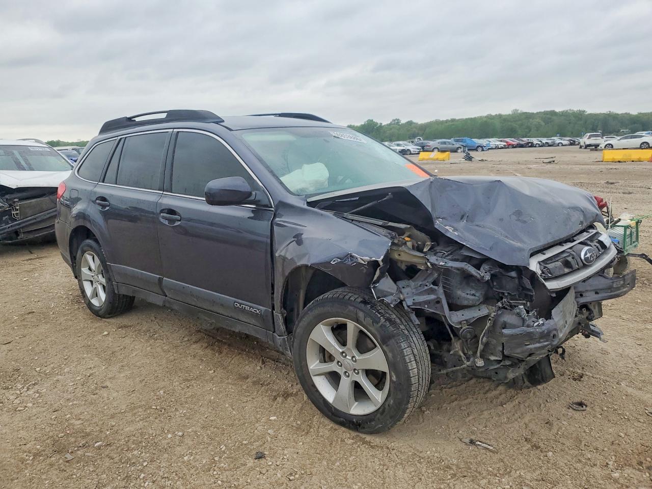 2013 Subaru Outback 2.5i Premium Gray vin: 4S4BRCCC6D3237579