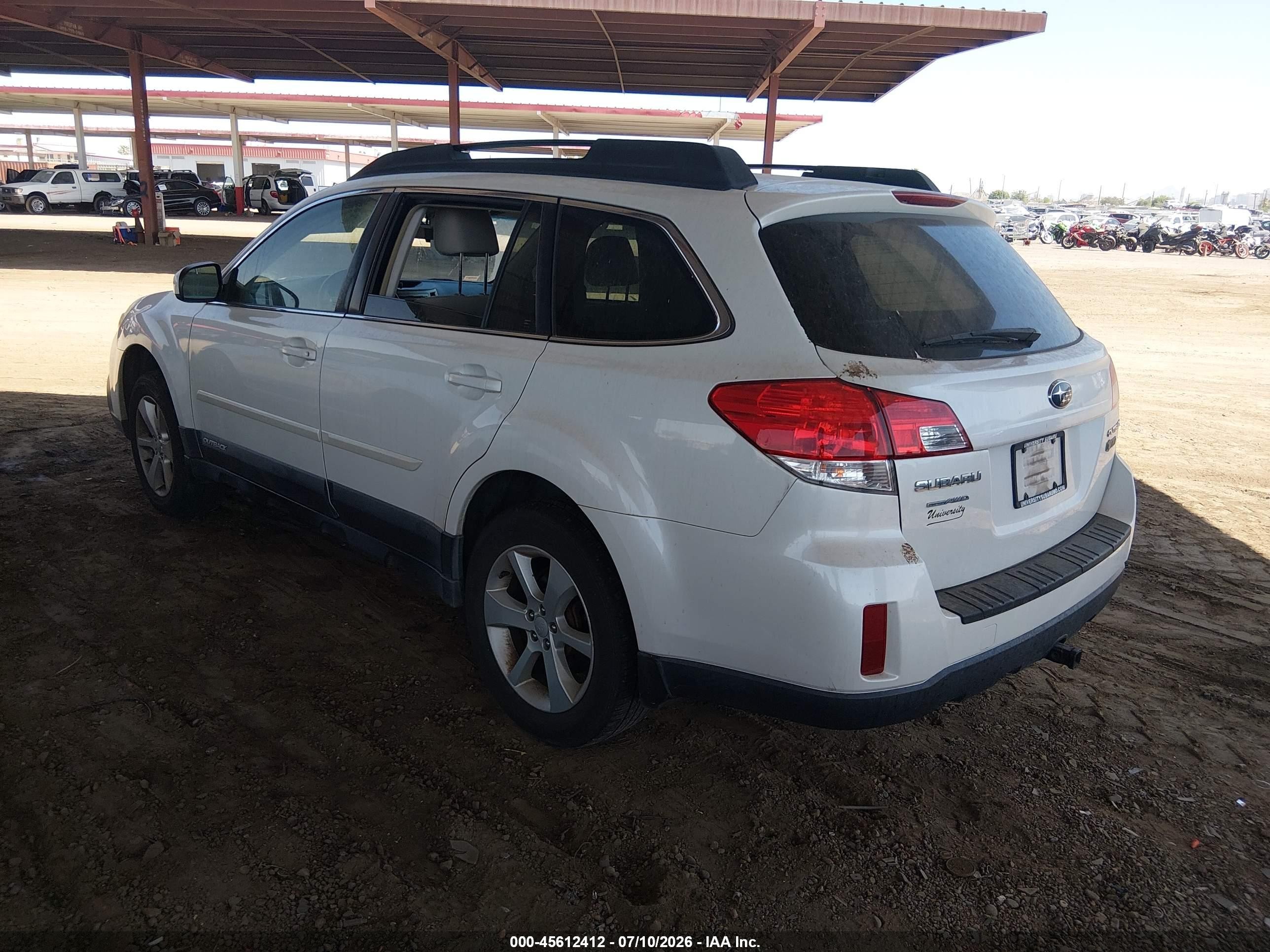2013 Subaru Outback 2.5i Premium White vin: 4S4BRCCC6D3248078