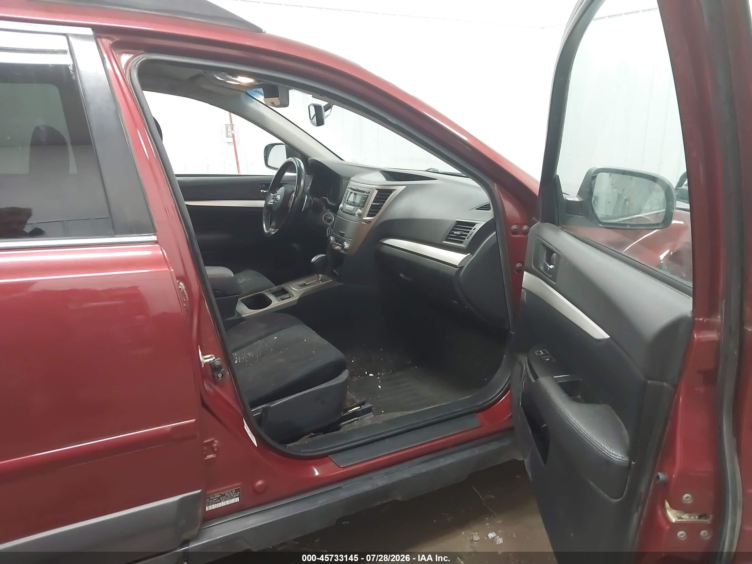 2013 Subaru Outback 2.5i Premium Burgundy vin: 4S4BRCCC6D3265849