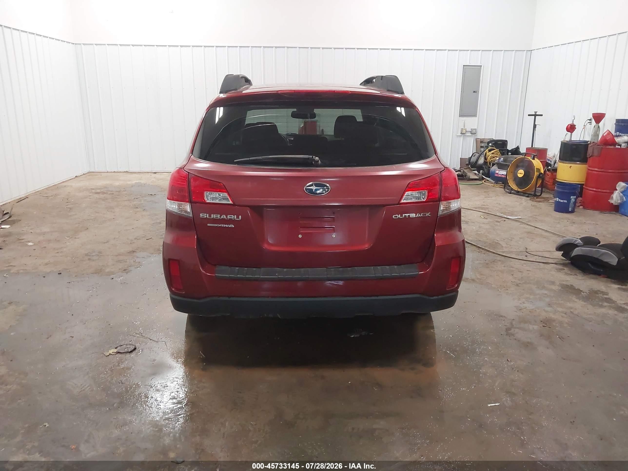 2013 Subaru Outback 2.5i Premium Burgundy vin: 4S4BRCCC6D3265849