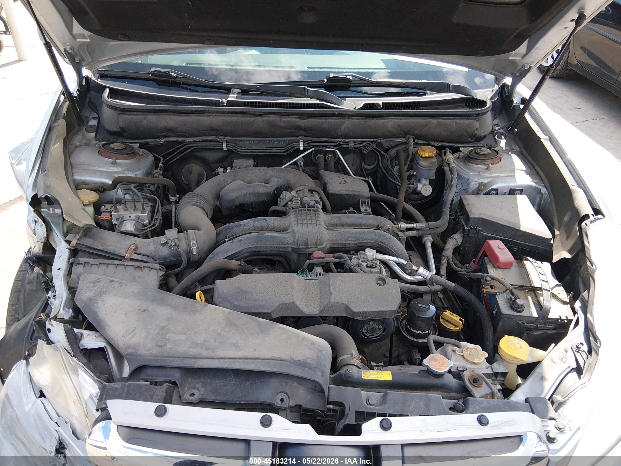2013 Subaru Outback 2.5i Premium Silver vin: 4S4BRCCC6D3270436