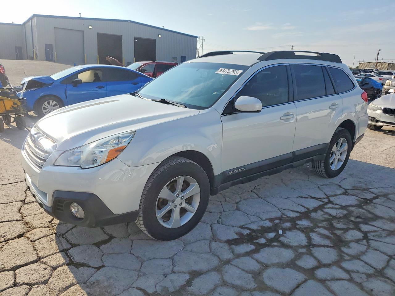 2013 Suba Outback 2. White vin: 4S4BRCCC6D3312846