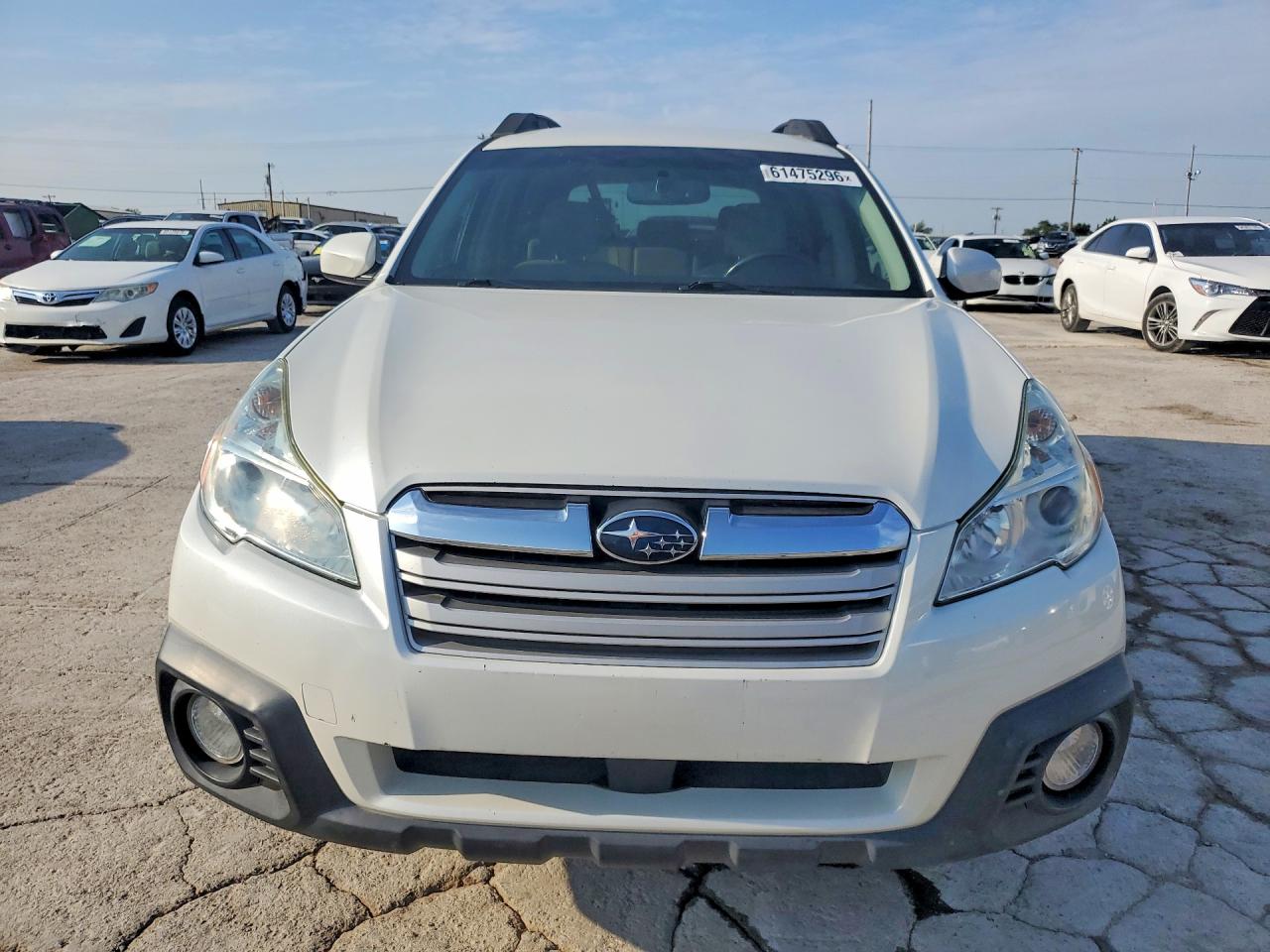 2013 Suba Outback 2. White vin: 4S4BRCCC6D3312846