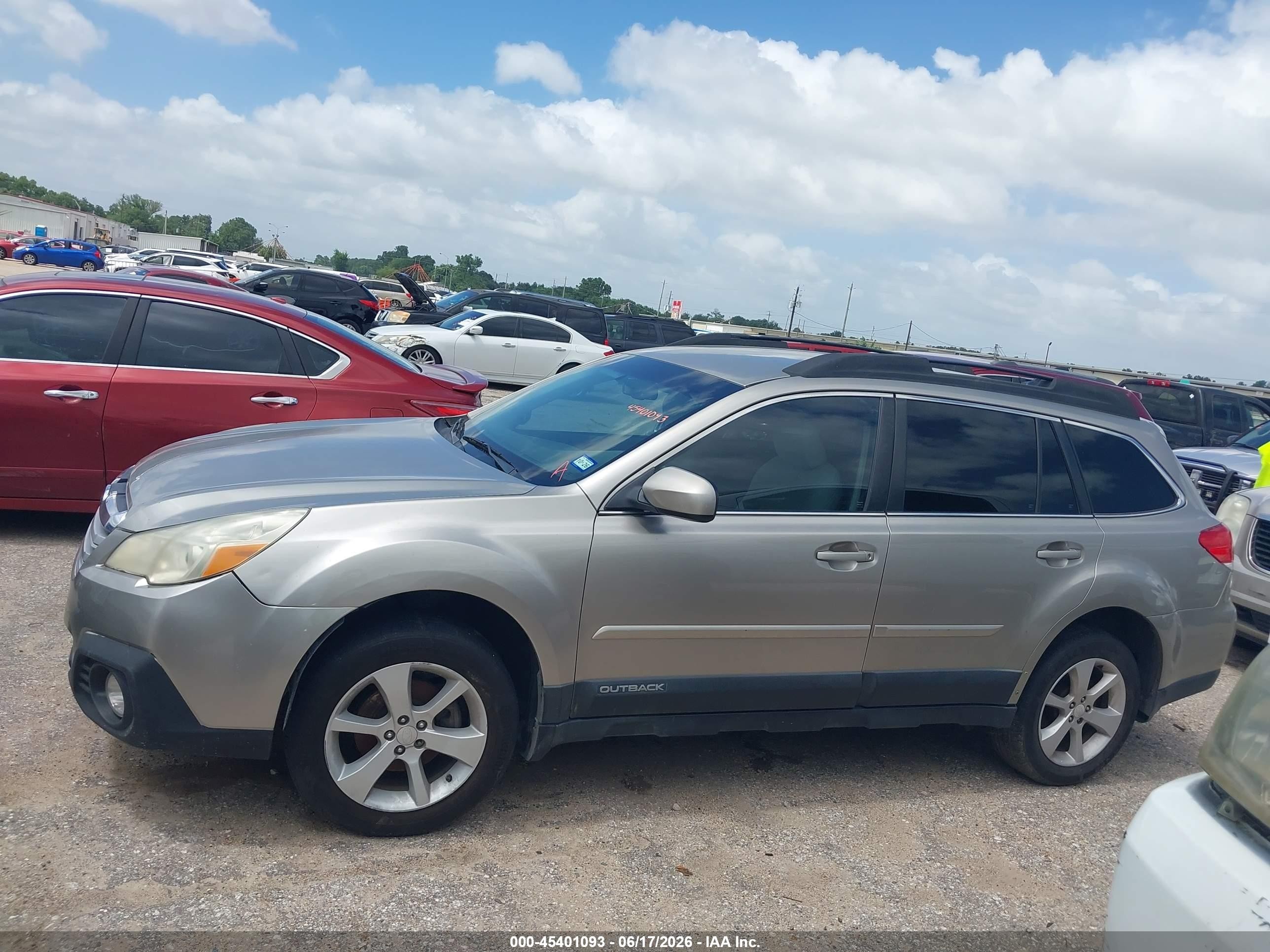 2014 Subaru Outback 2.5i Premium Tan vin: 4S4BRCCC6E3292292