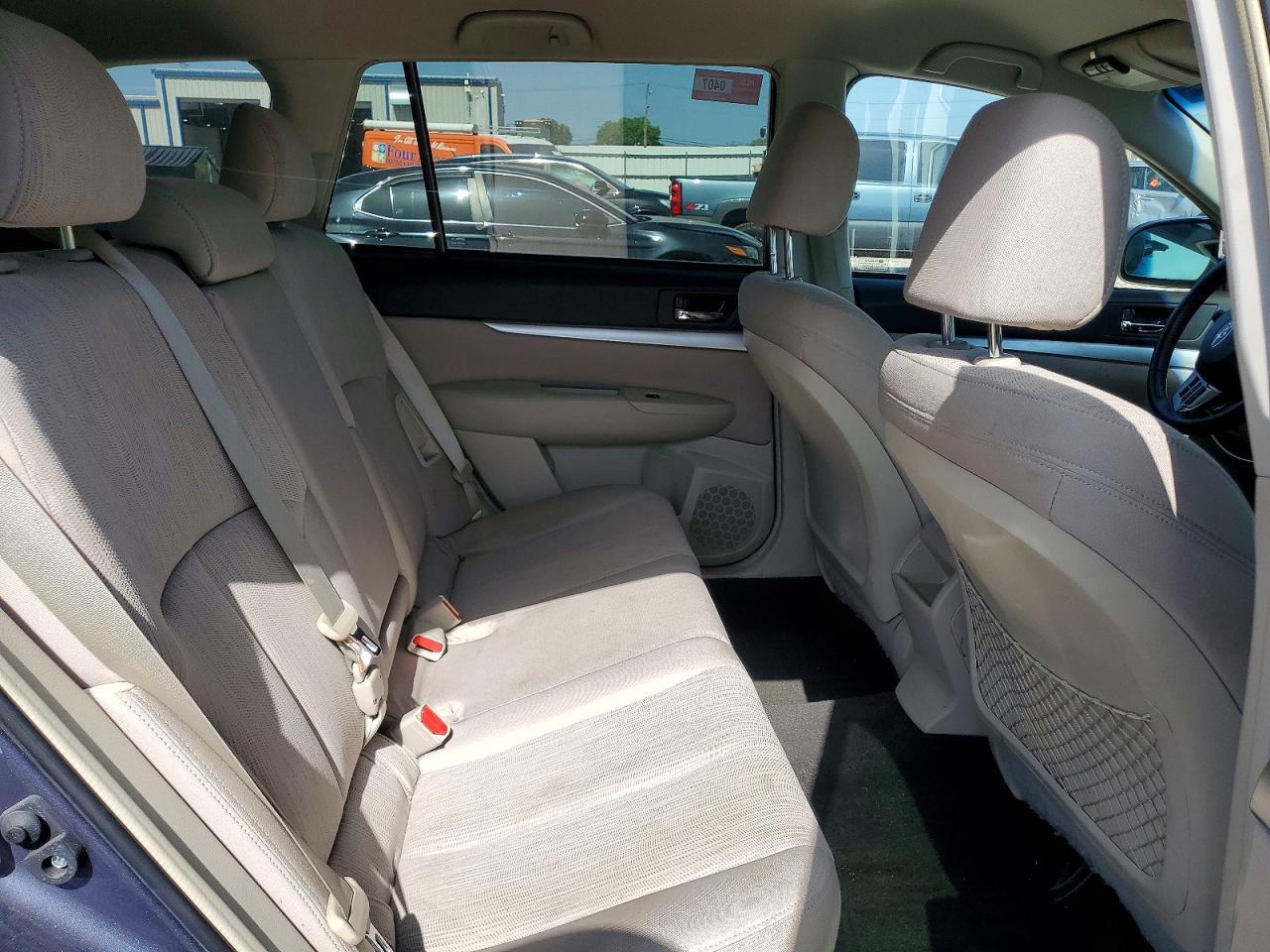 2014 Subaru Outback 2.5i Premium Blue vin: 4S4BRCCC6E3306868