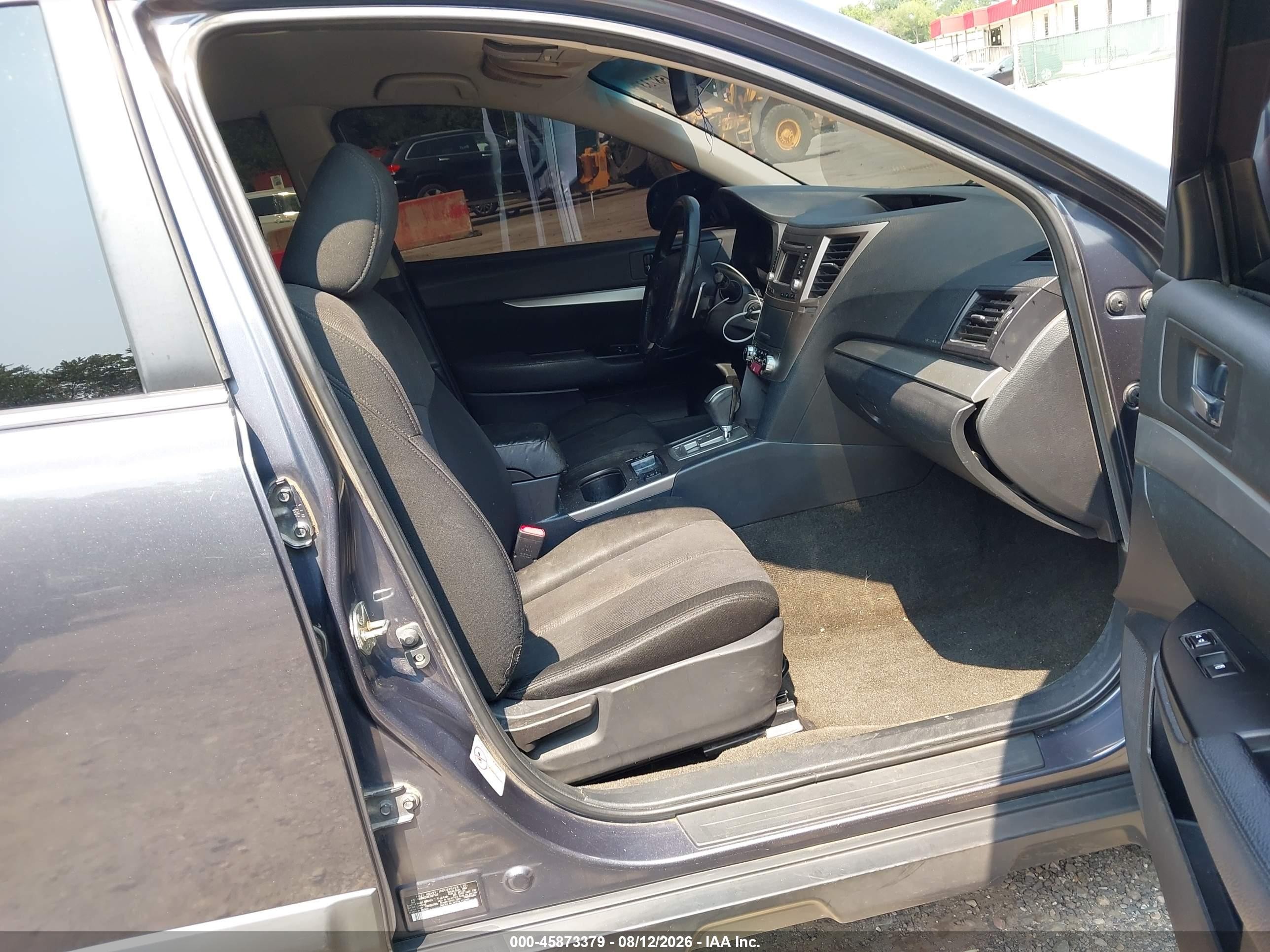 2014 Subaru Outback 2.5i Premium Серый vin: 4S4BRCCC6E3307373