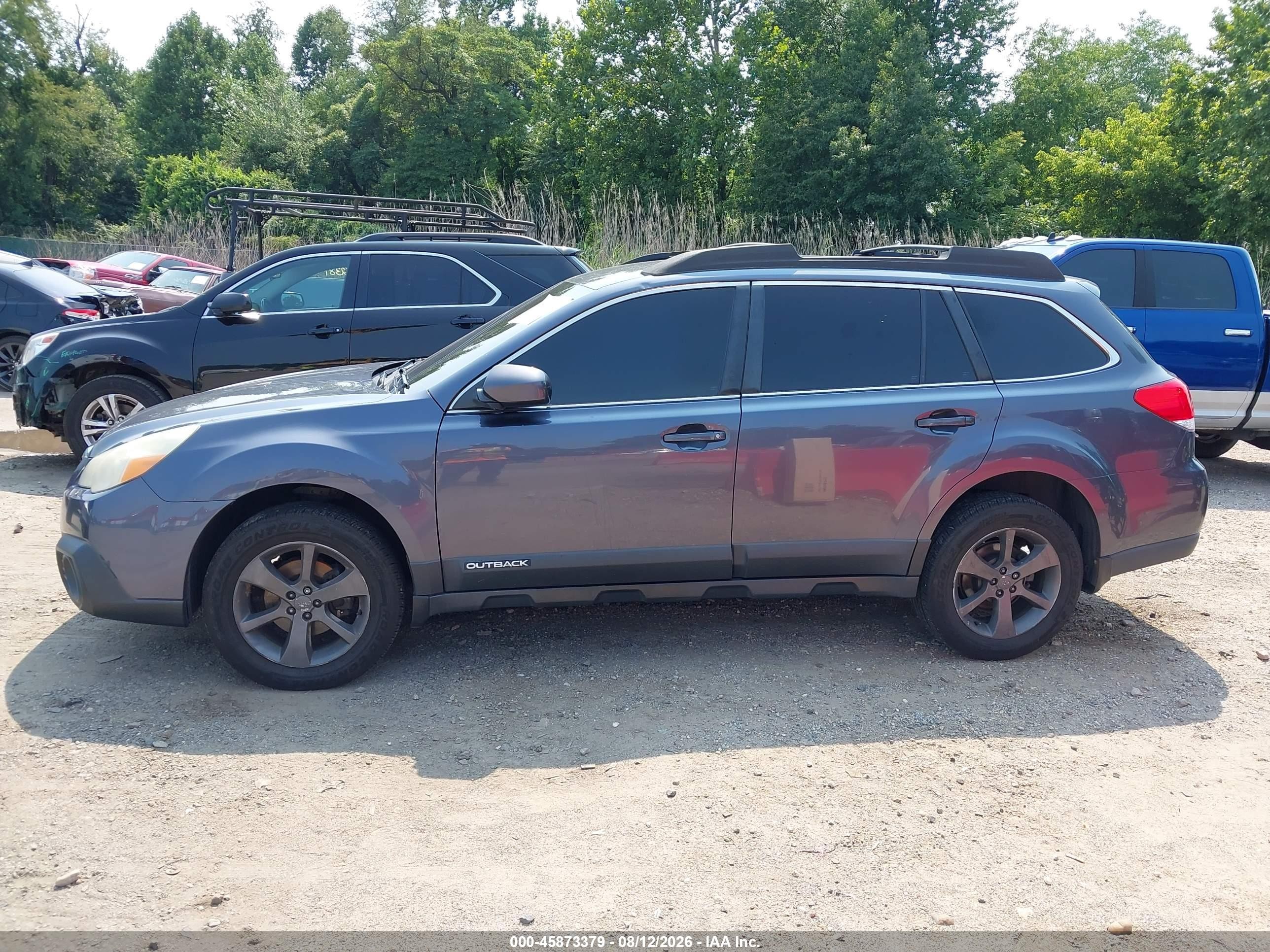 2014 Subaru Outback 2.5i Premium Серый vin: 4S4BRCCC6E3307373