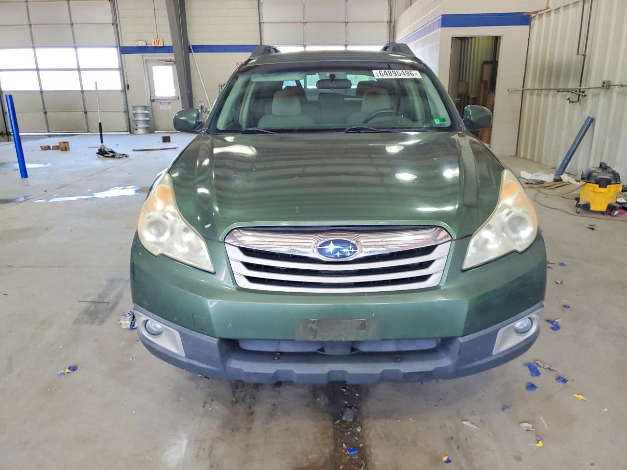 2010 Subaru Outback 2.5i Premium Green vin: 4S4BRCCC7A3339839
