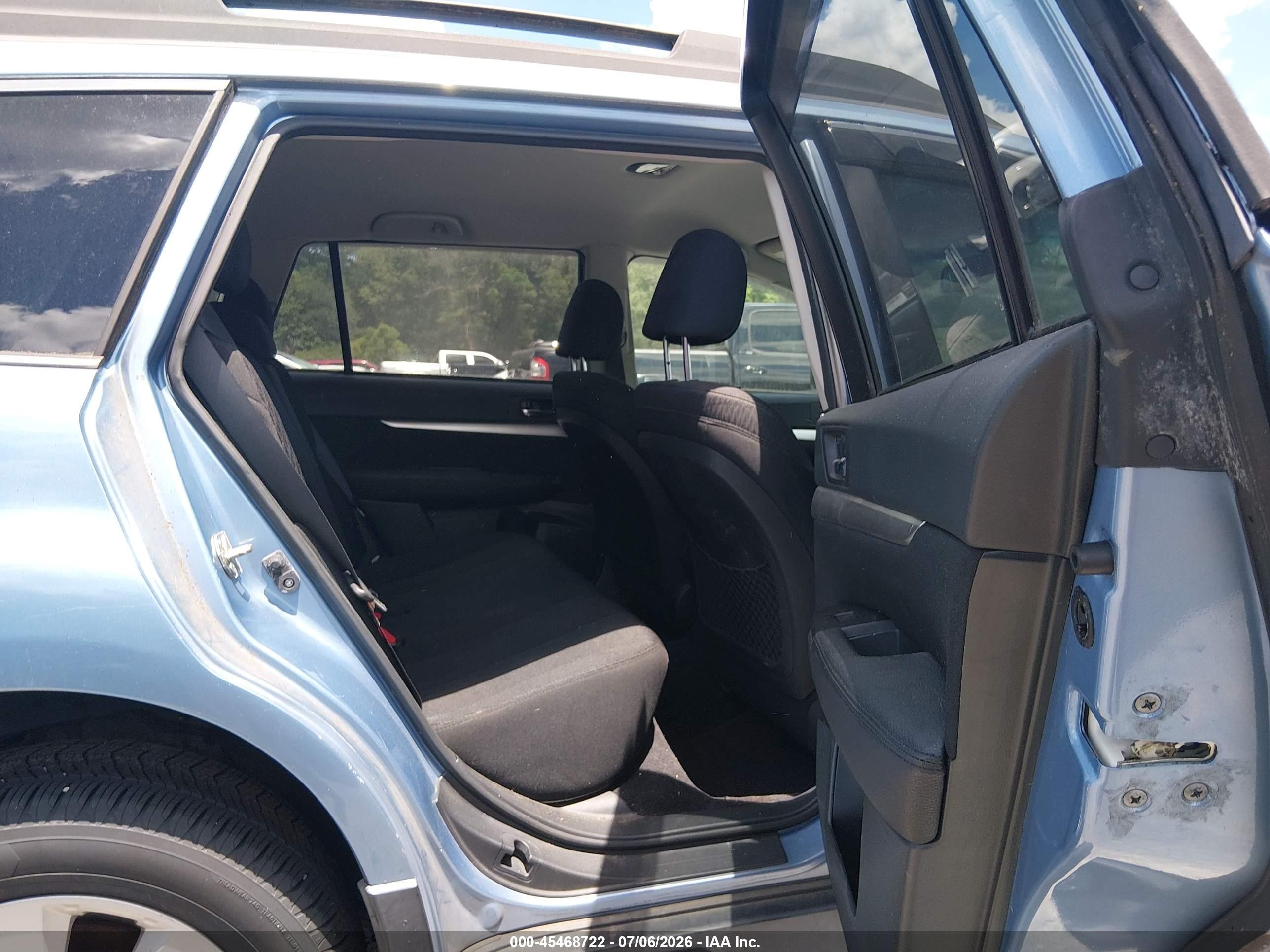 2010 Subaru Outback 2.5i Premium Blue vin: 4S4BRCCC7A3363932