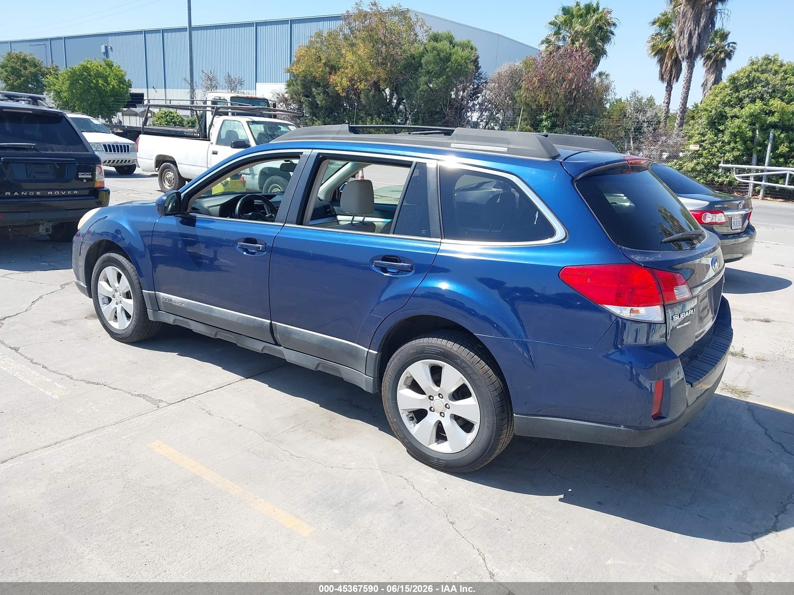 2010 Subaru Outback 2.5i Premium Blue vin: 4S4BRCCC7A3380620