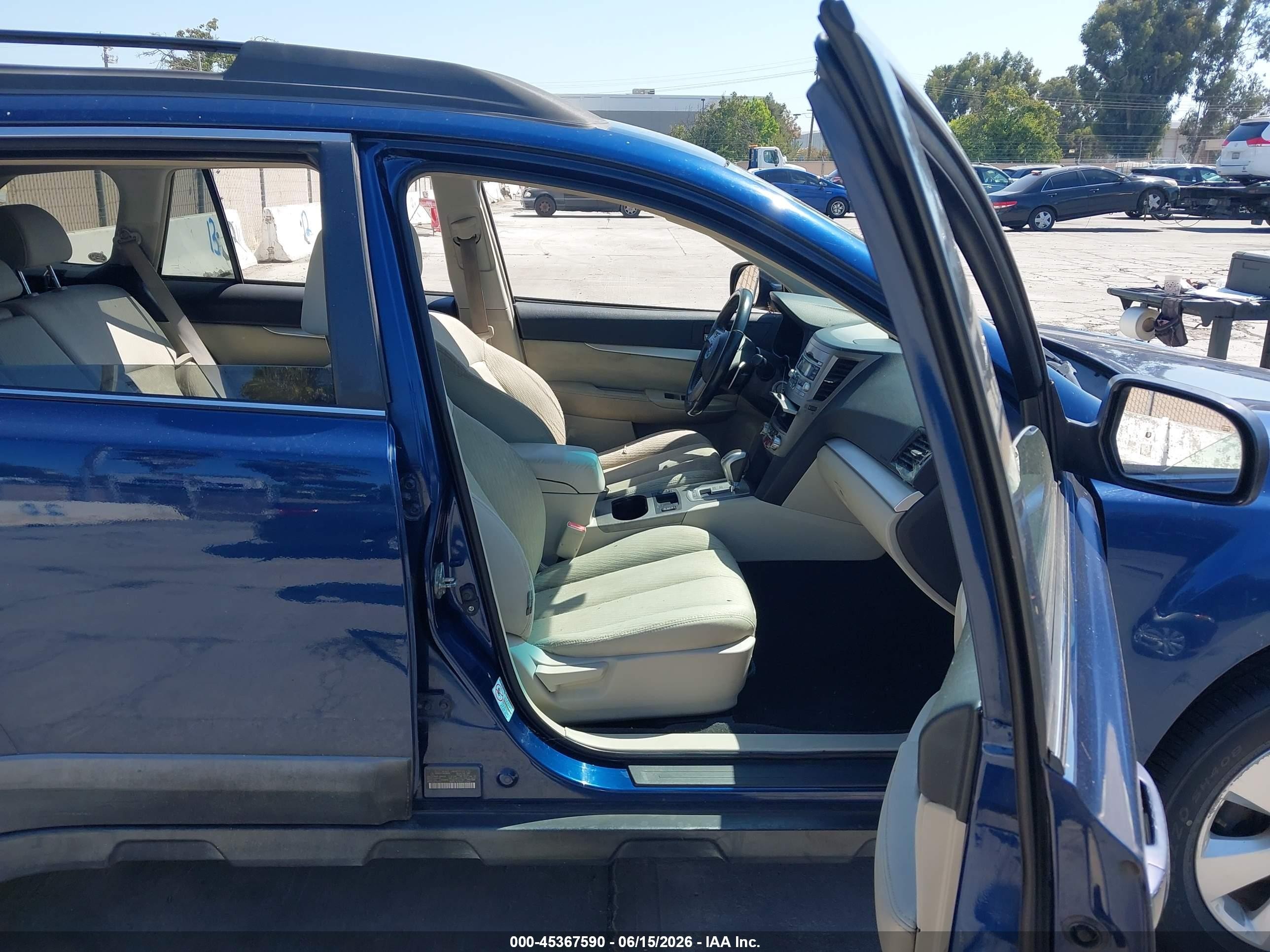 2010 Subaru Outback 2.5i Premium Blue vin: 4S4BRCCC7A3380620