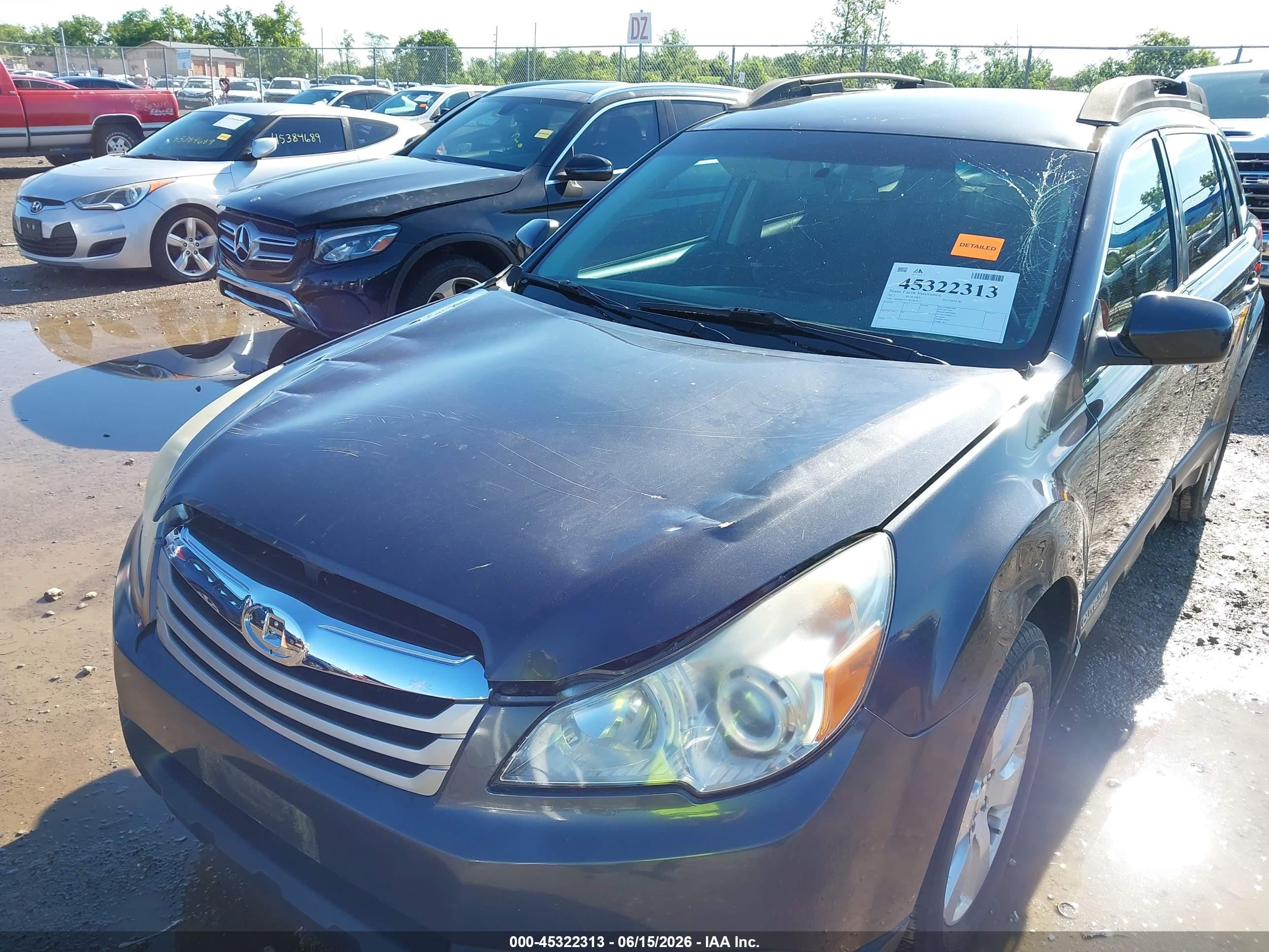 2011 Subaru Outback 2.5i Premium Gray vin: 4S4BRCCC7B3367917