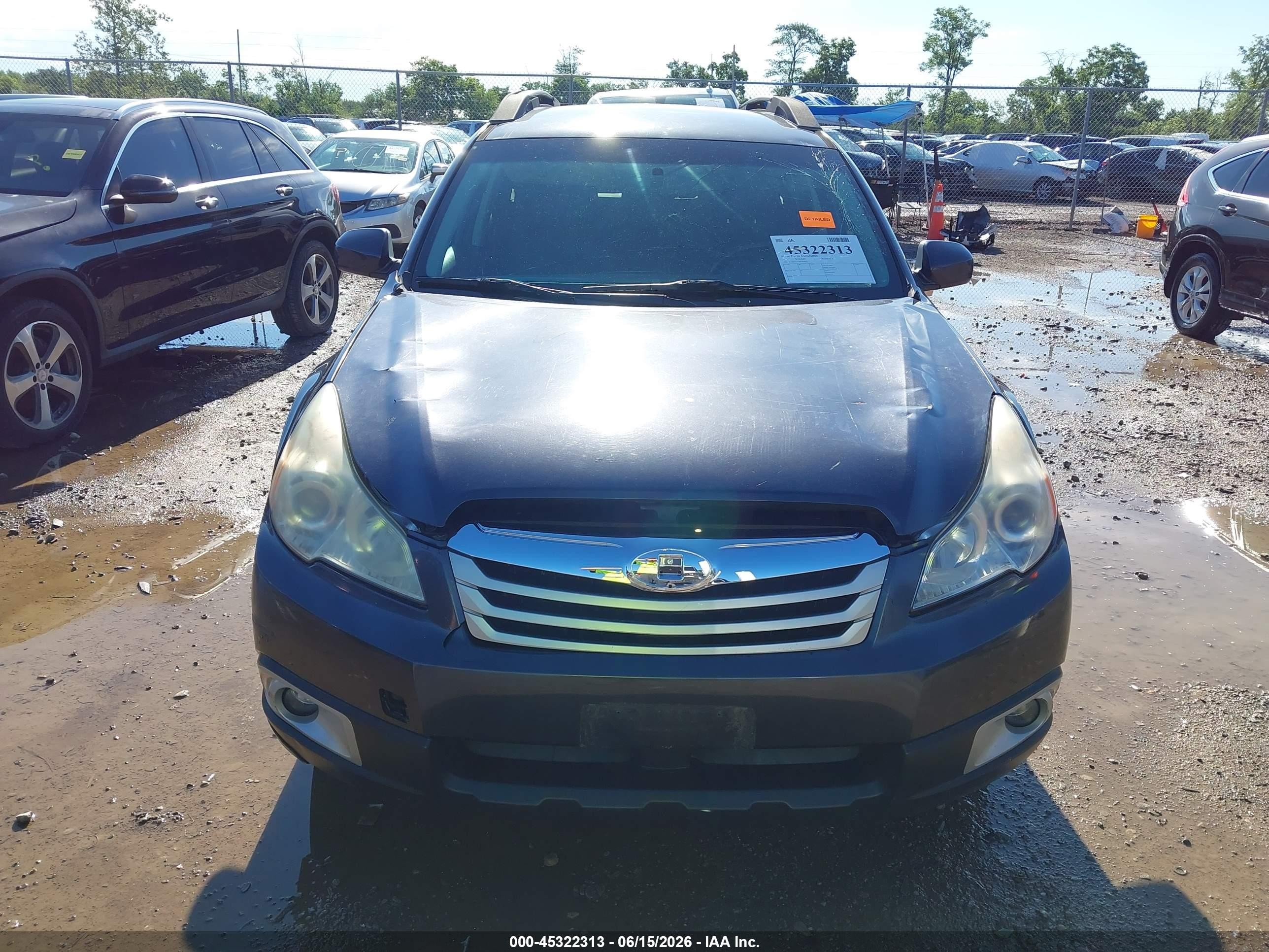 2011 Subaru Outback 2.5i Premium Gray vin: 4S4BRCCC7B3367917