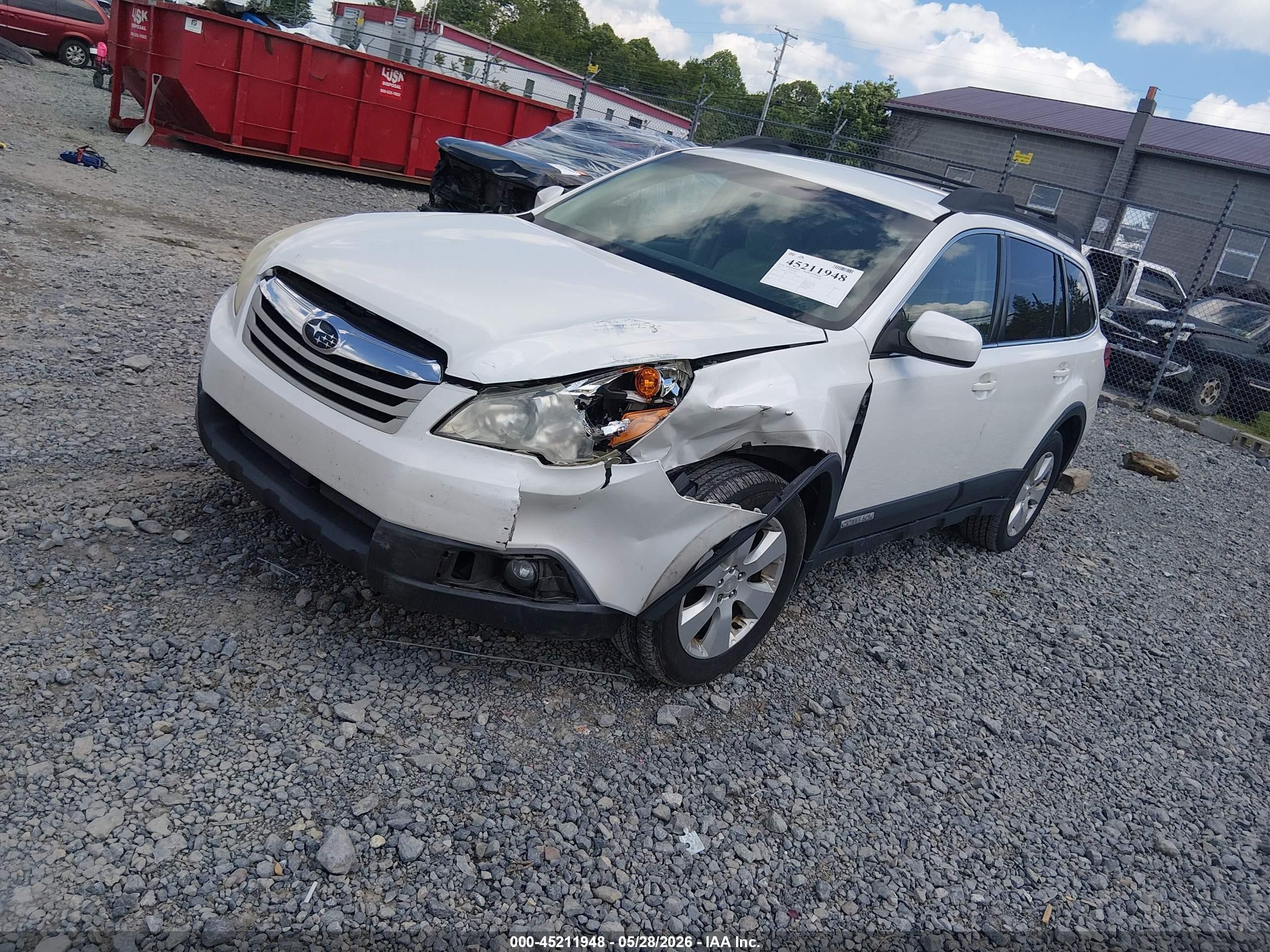 2012 Subaru Outback 2.5i Premium White vin: 4S4BRCCC7C3242904