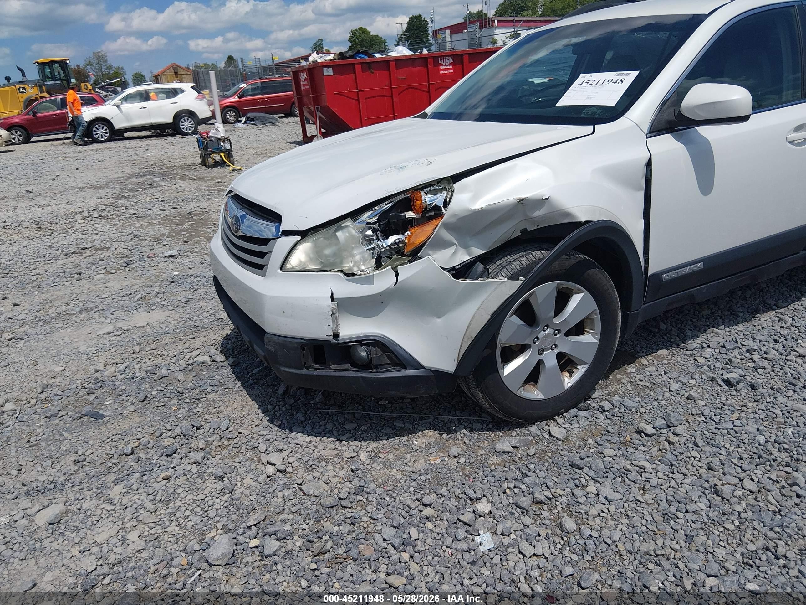 2012 Subaru Outback 2.5i Premium White vin: 4S4BRCCC7C3242904