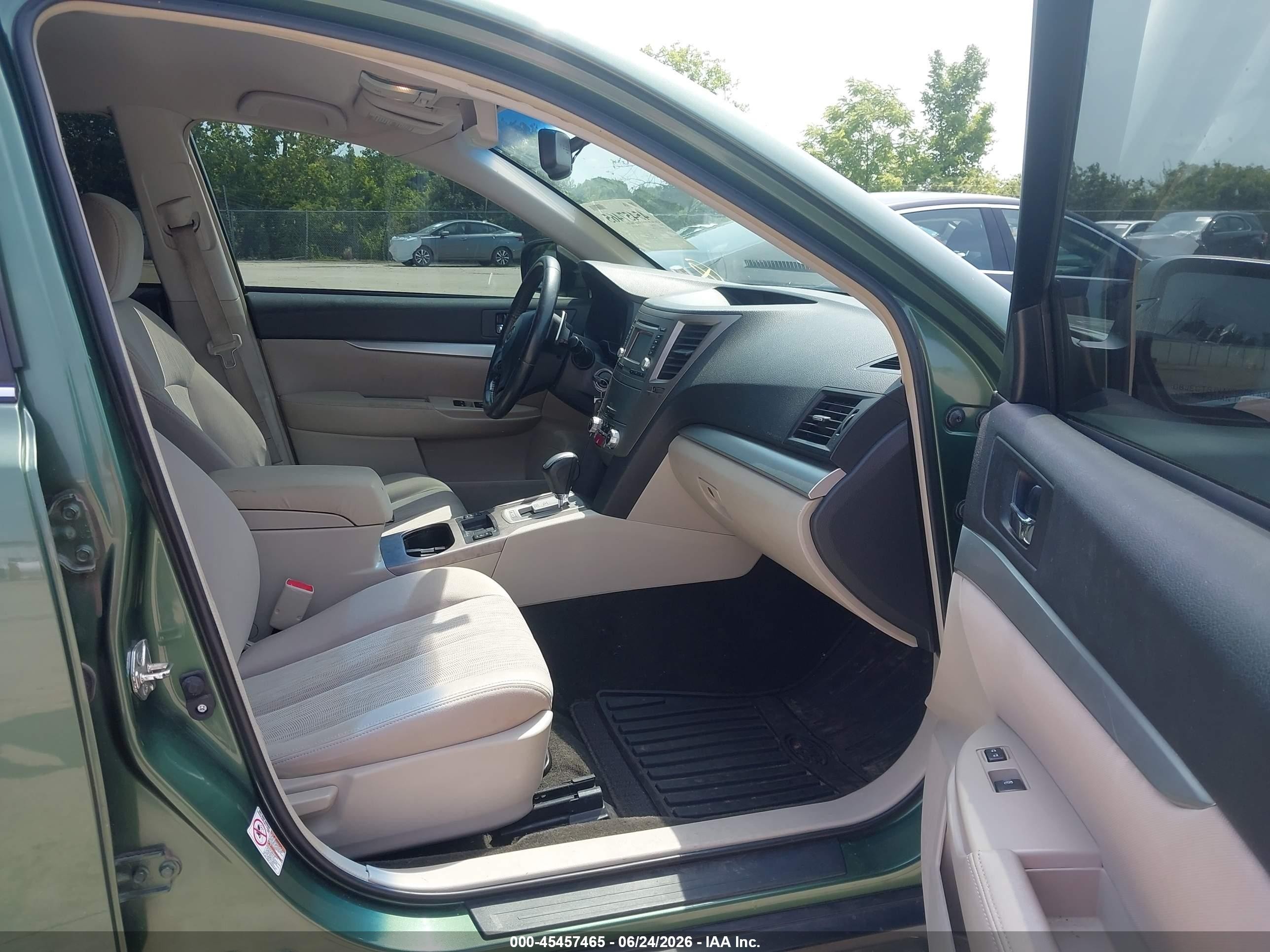 2014 Subaru Outback 2.5i Premium Green vin: 4S4BRCCC7E3267188