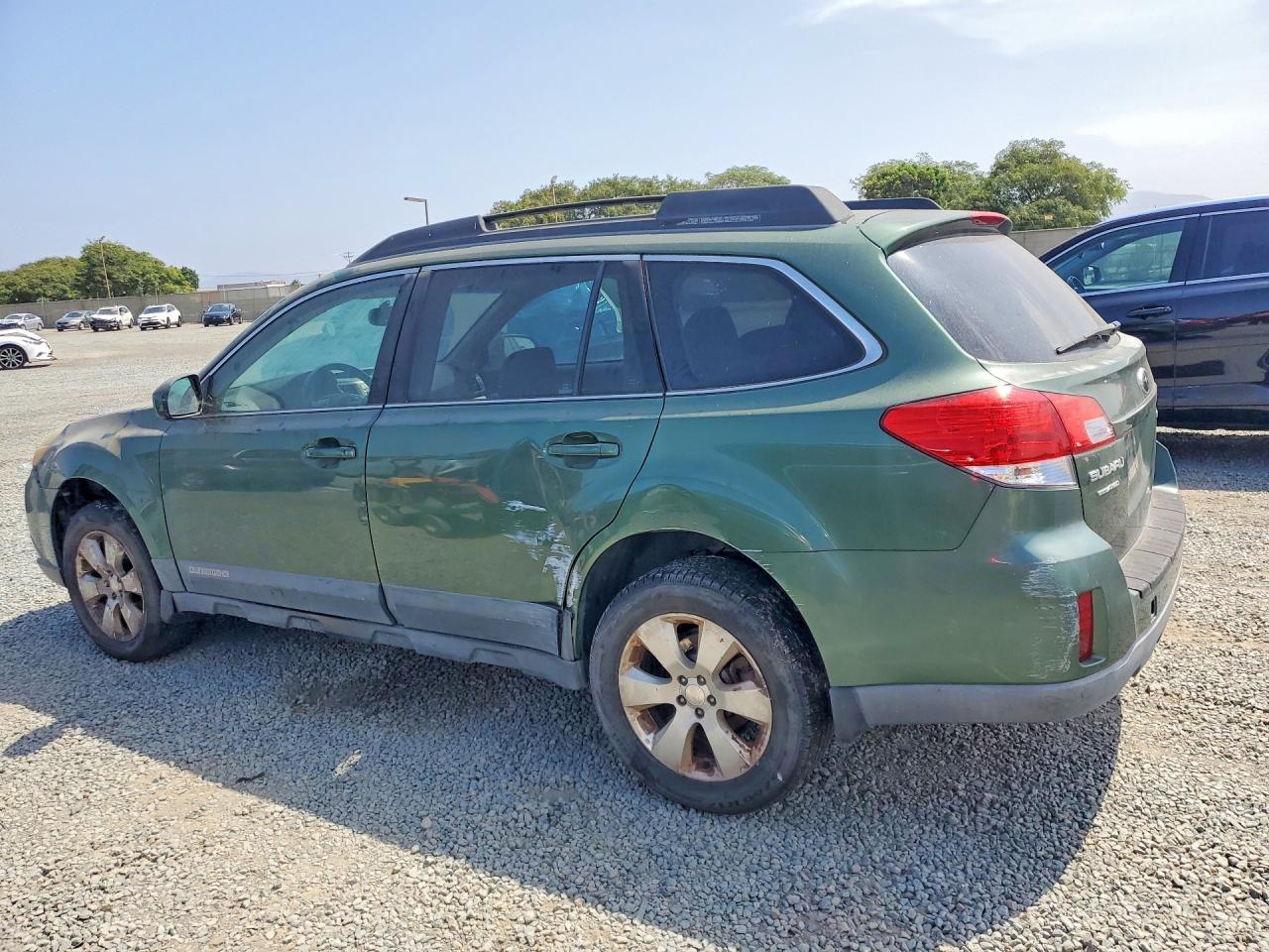 2011 Subaru Outback 2.5i Premium Green vin: 4S4BRCCC8B3370552