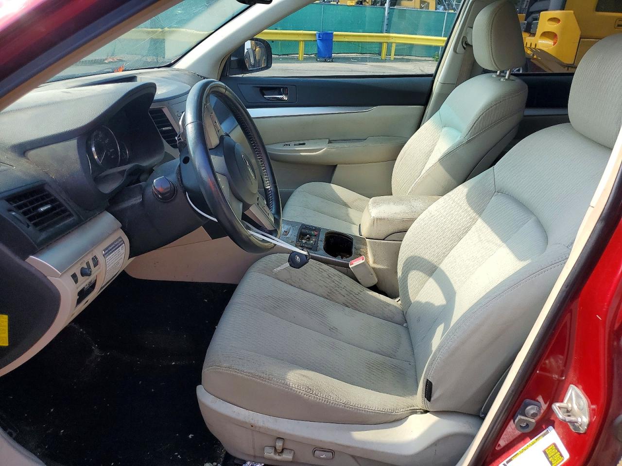 2011 Subaru Outback 2.5i Premium Burgundy vin: 4S4BRCCC8B3381440