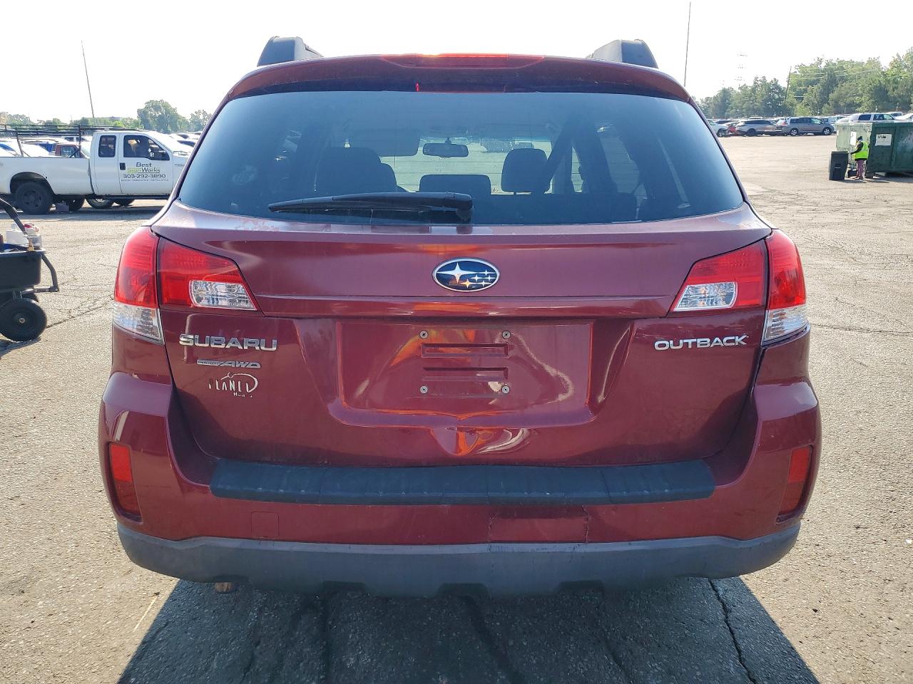 2011 Subaru Outback 2.5i Premium Burgundy vin: 4S4BRCCC8B3381440