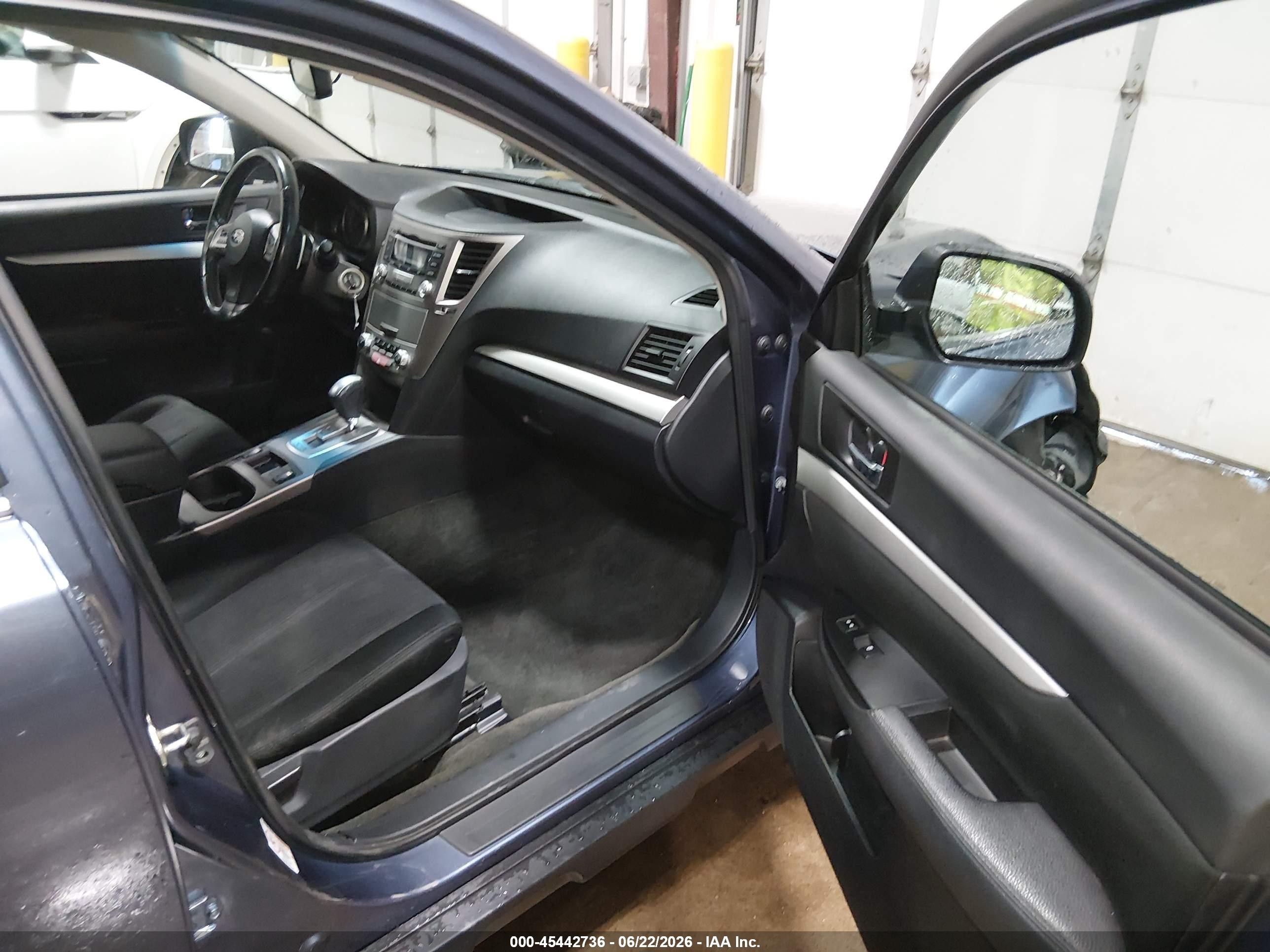 2013 Subaru Outback 2.5i Premium Синий vin: 4S4BRCCC8D3255095