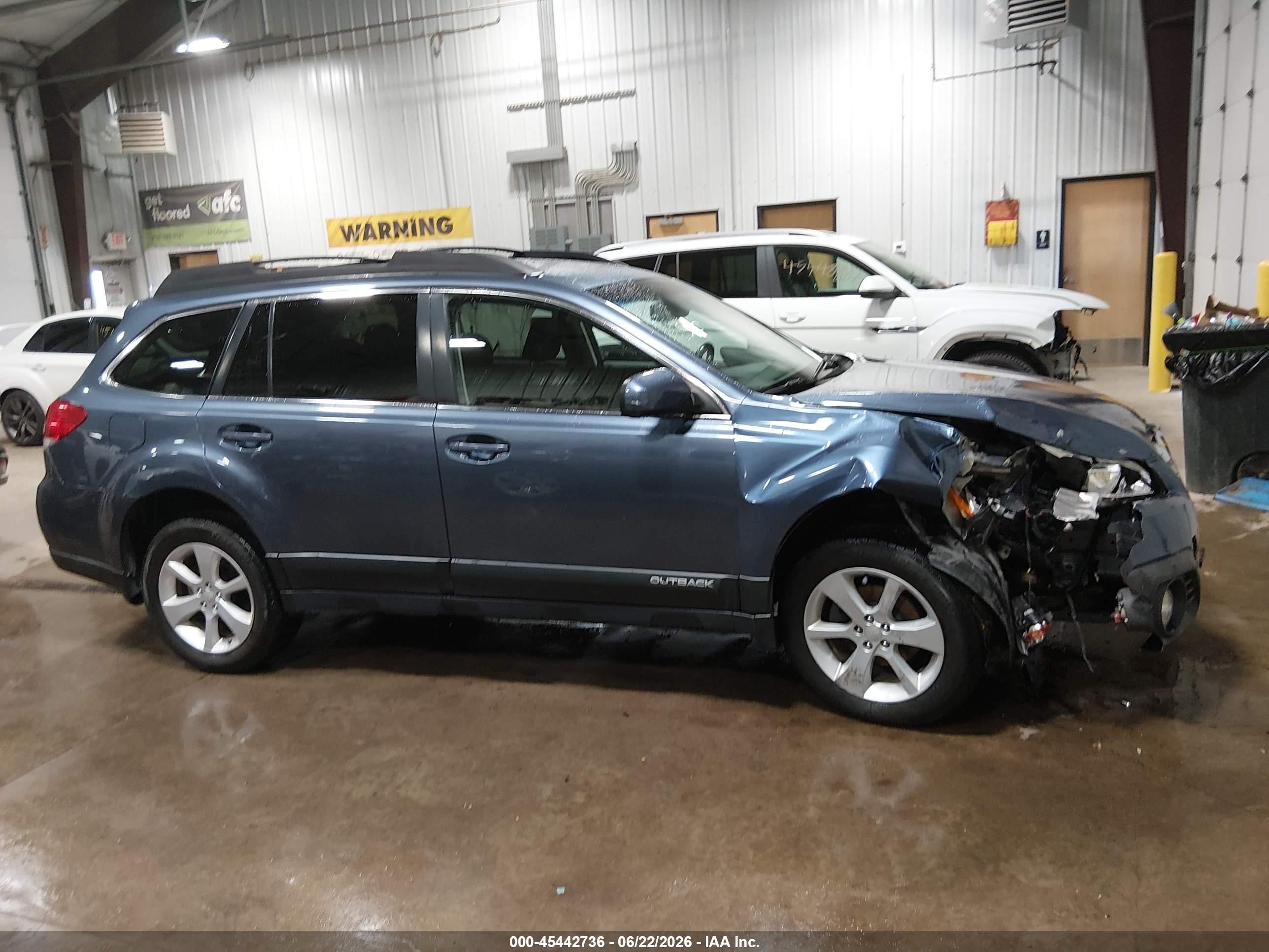 2013 Subaru Outback 2.5i Premium Синий vin: 4S4BRCCC8D3255095