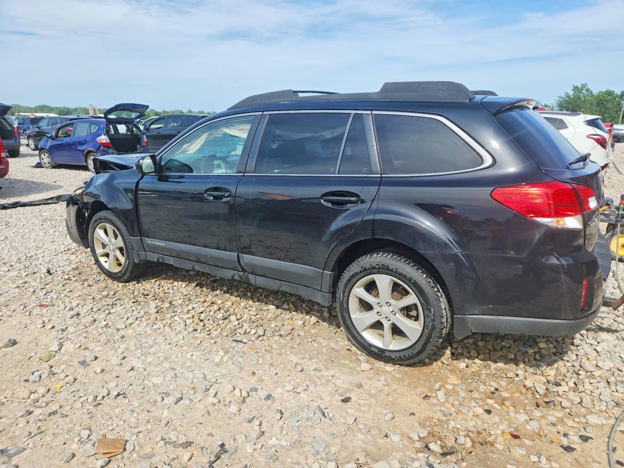 2013 Subaru Outback 2.5i Premium Black vin: 4S4BRCCC8D3260054