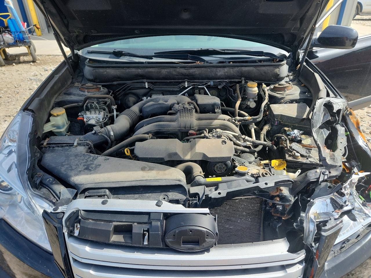 2013 Subaru Outback 2.5i Premium Black vin: 4S4BRCCC8D3260054