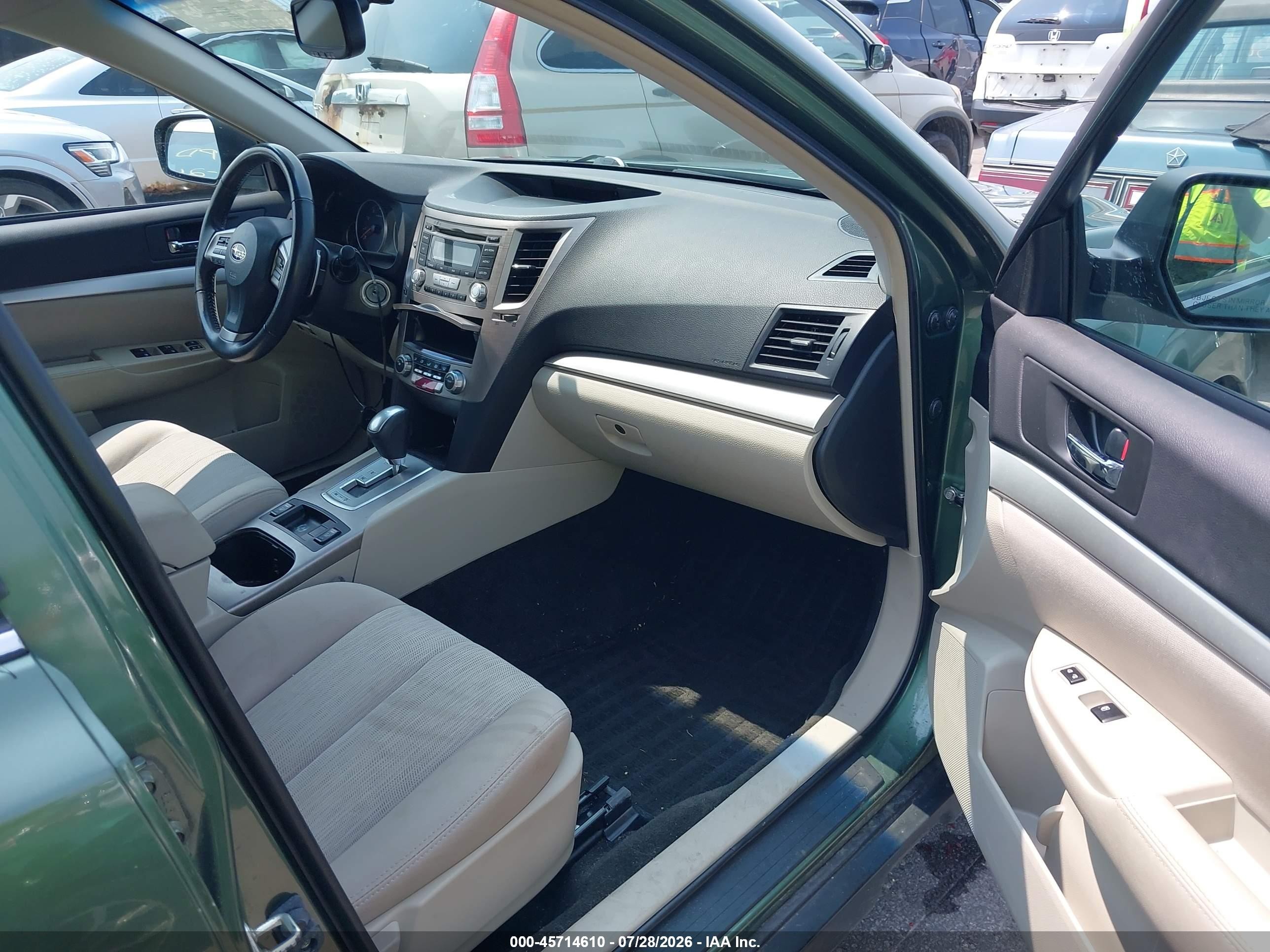 2013 Subaru Outback 2.5i Premium Зеленый vin: 4S4BRCCC8D3305803