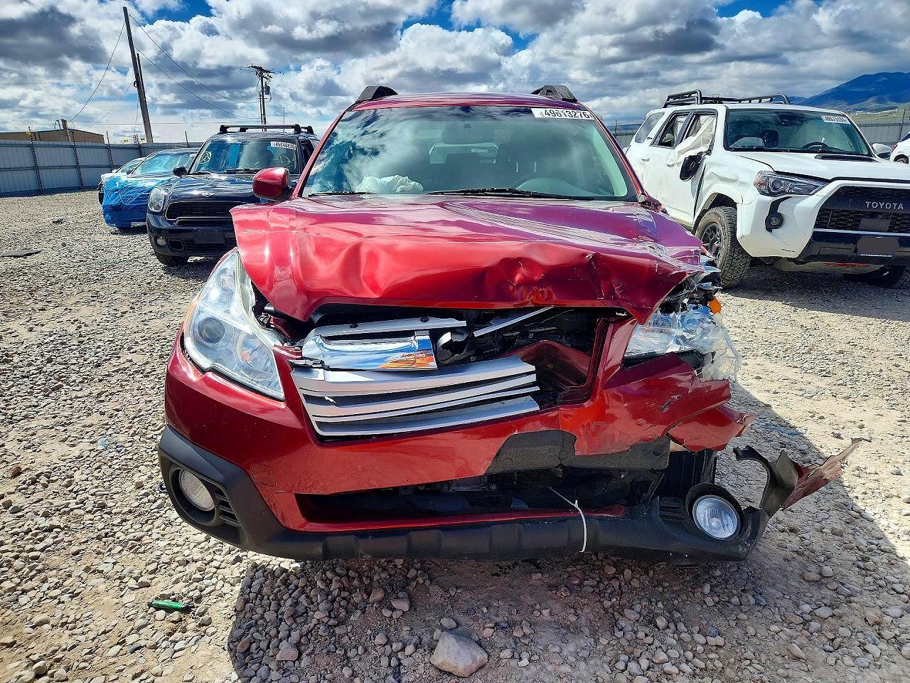 2014 Subaru Outback 2.5i Premium Red vin: 4S4BRCCC8E3253025
