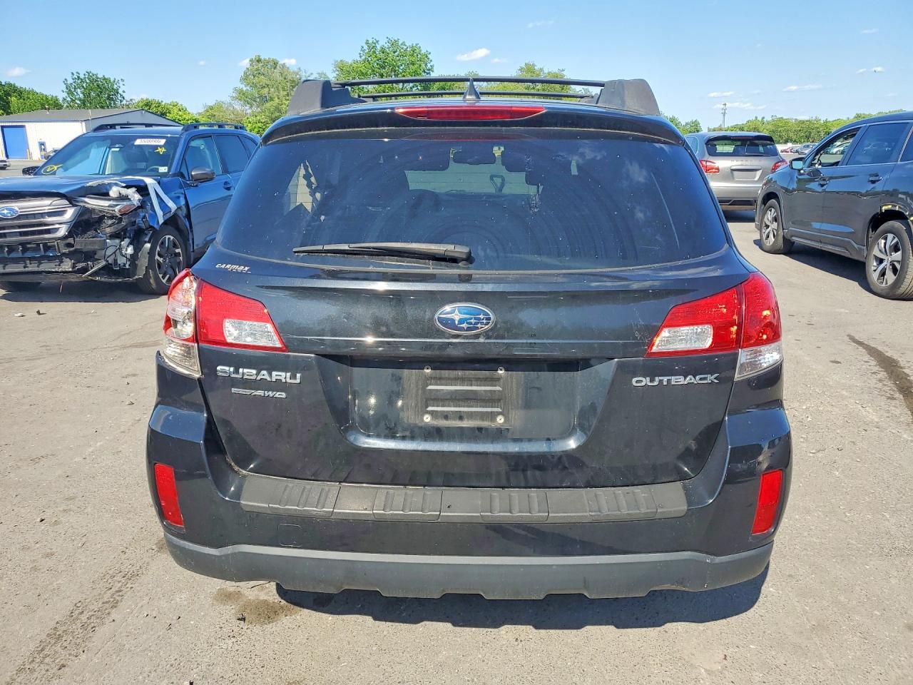 2014 Subaru Outback 2.5i Premium Black vin: 4S4BRCCC8E3256376