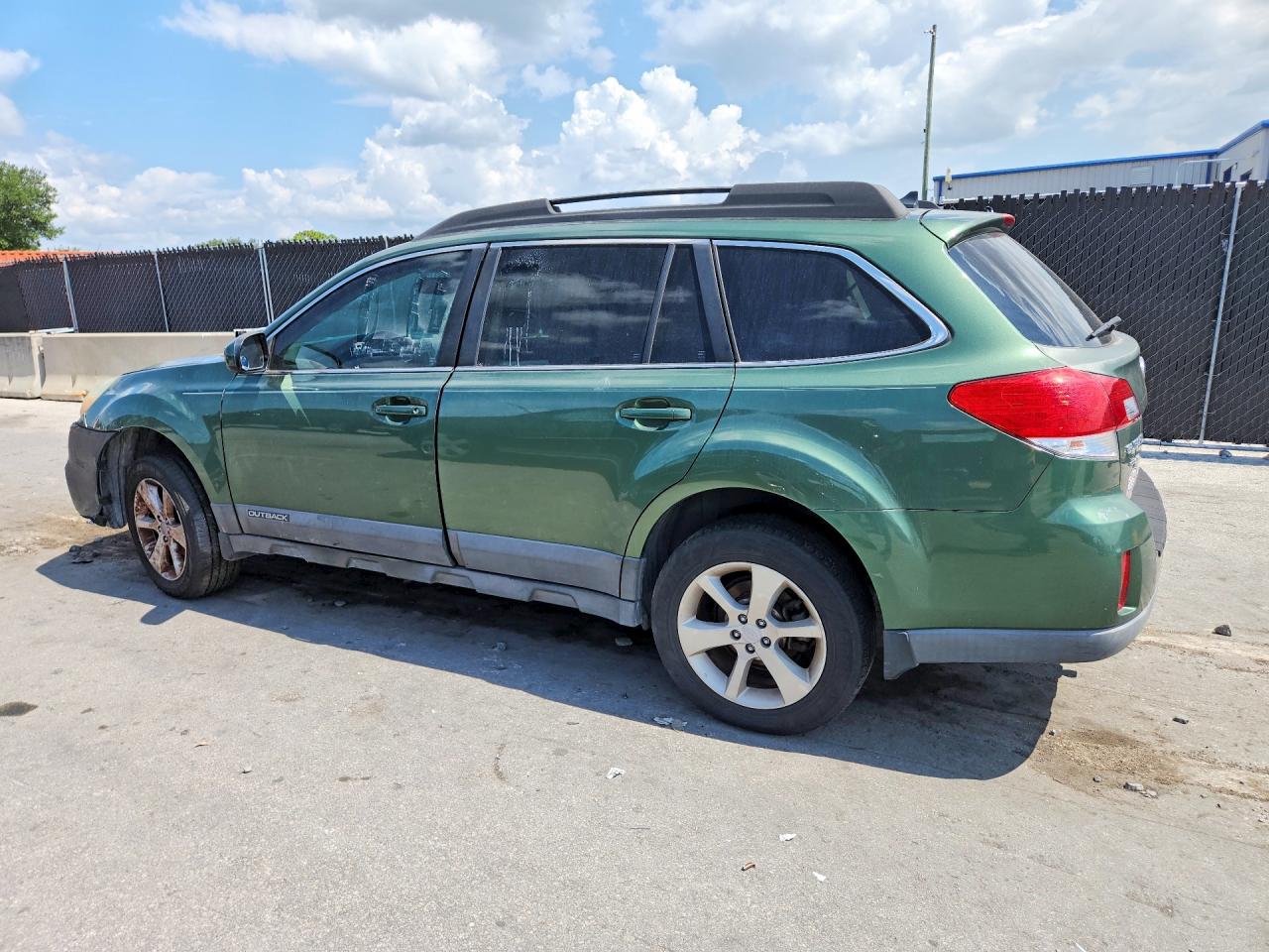 2014 Subaru Outback 2.5i Premium Green vin: 4S4BRCCC8E3260413