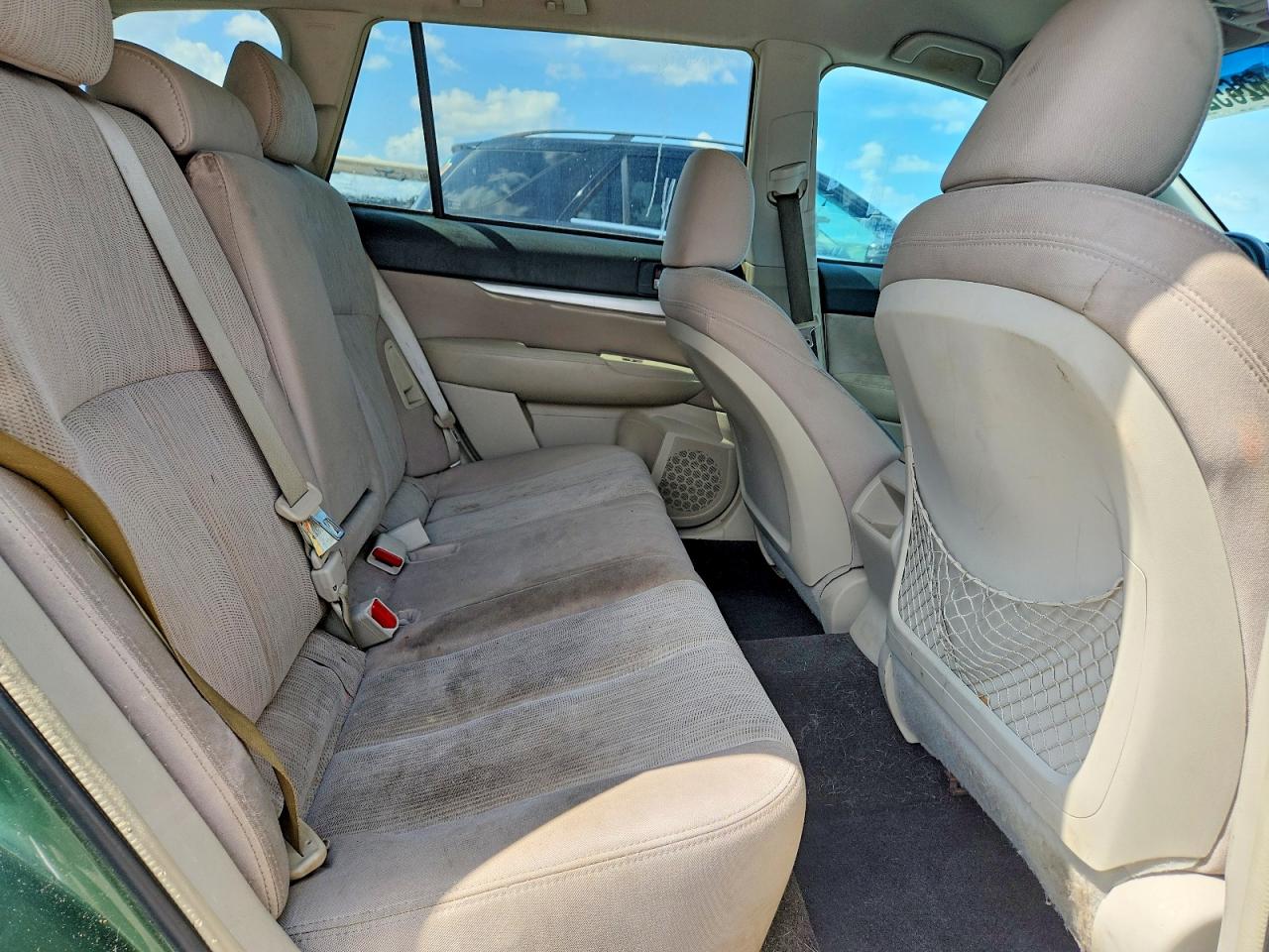 2014 Subaru Outback 2.5i Premium Green vin: 4S4BRCCC8E3260413