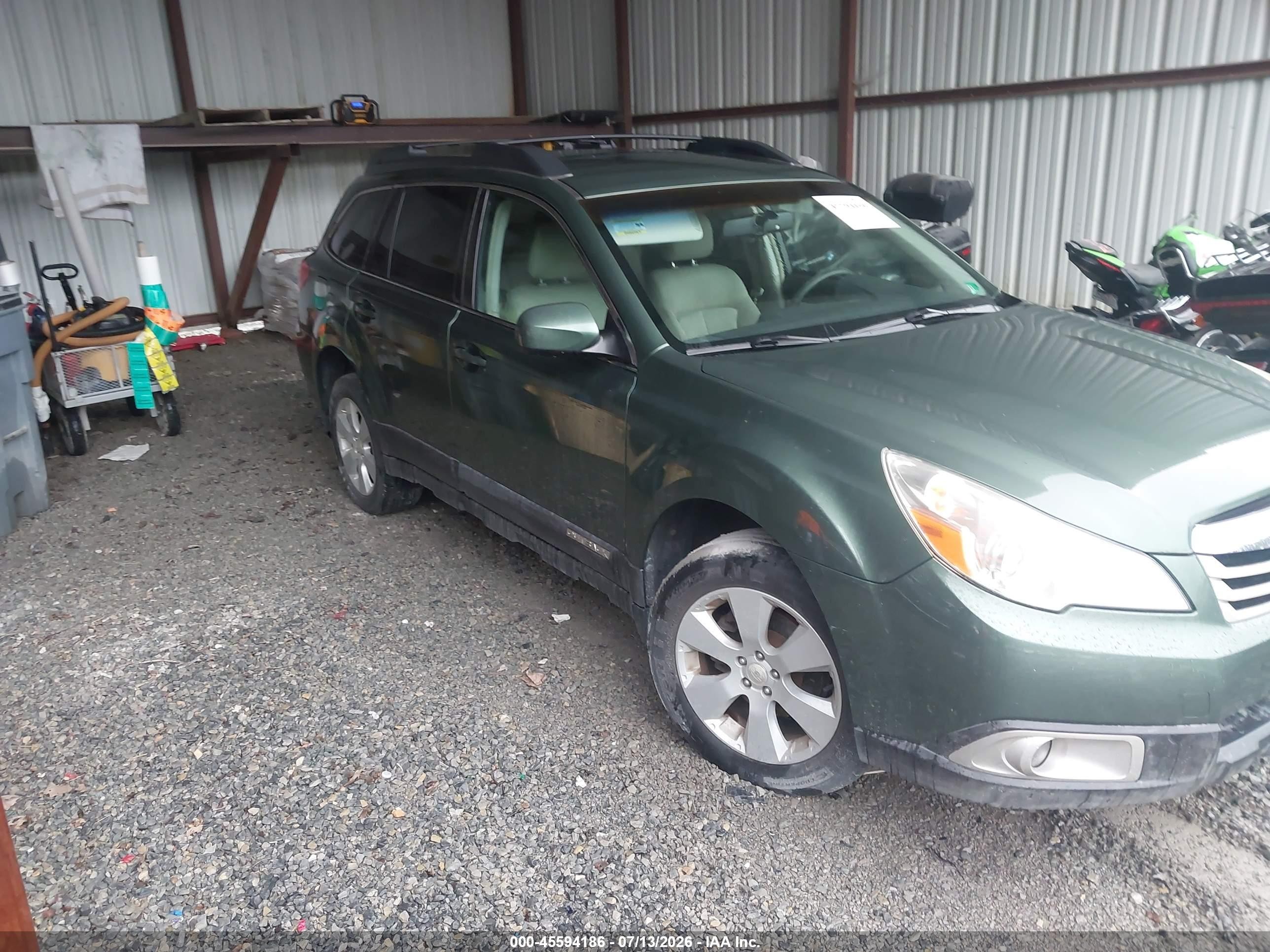 2010 Subaru Outback 2.5i Premium Зеленый vin: 4S4BRCCC9A3311461