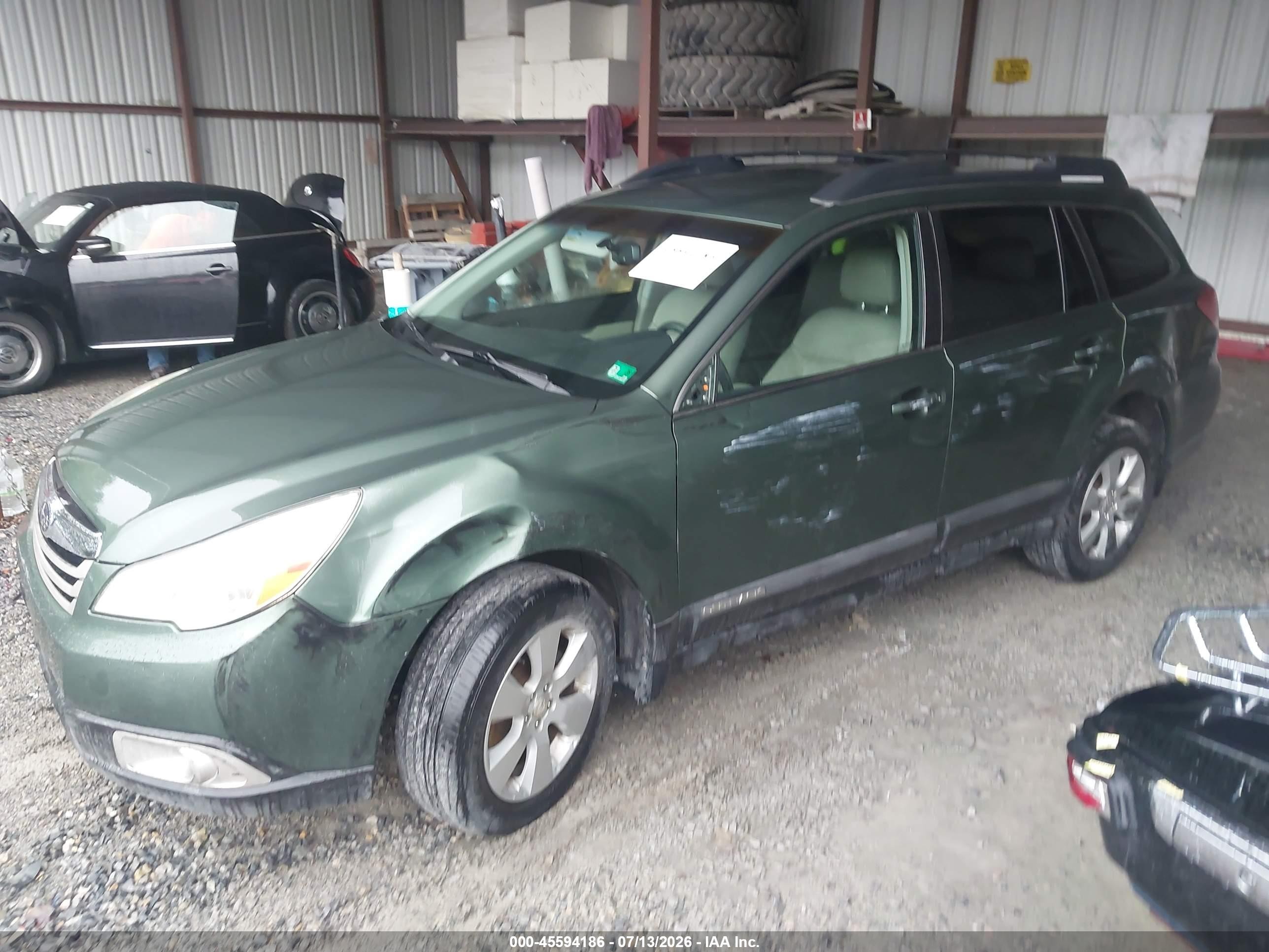 2010 Subaru Outback 2.5i Premium Green vin: 4S4BRCCC9A3311461