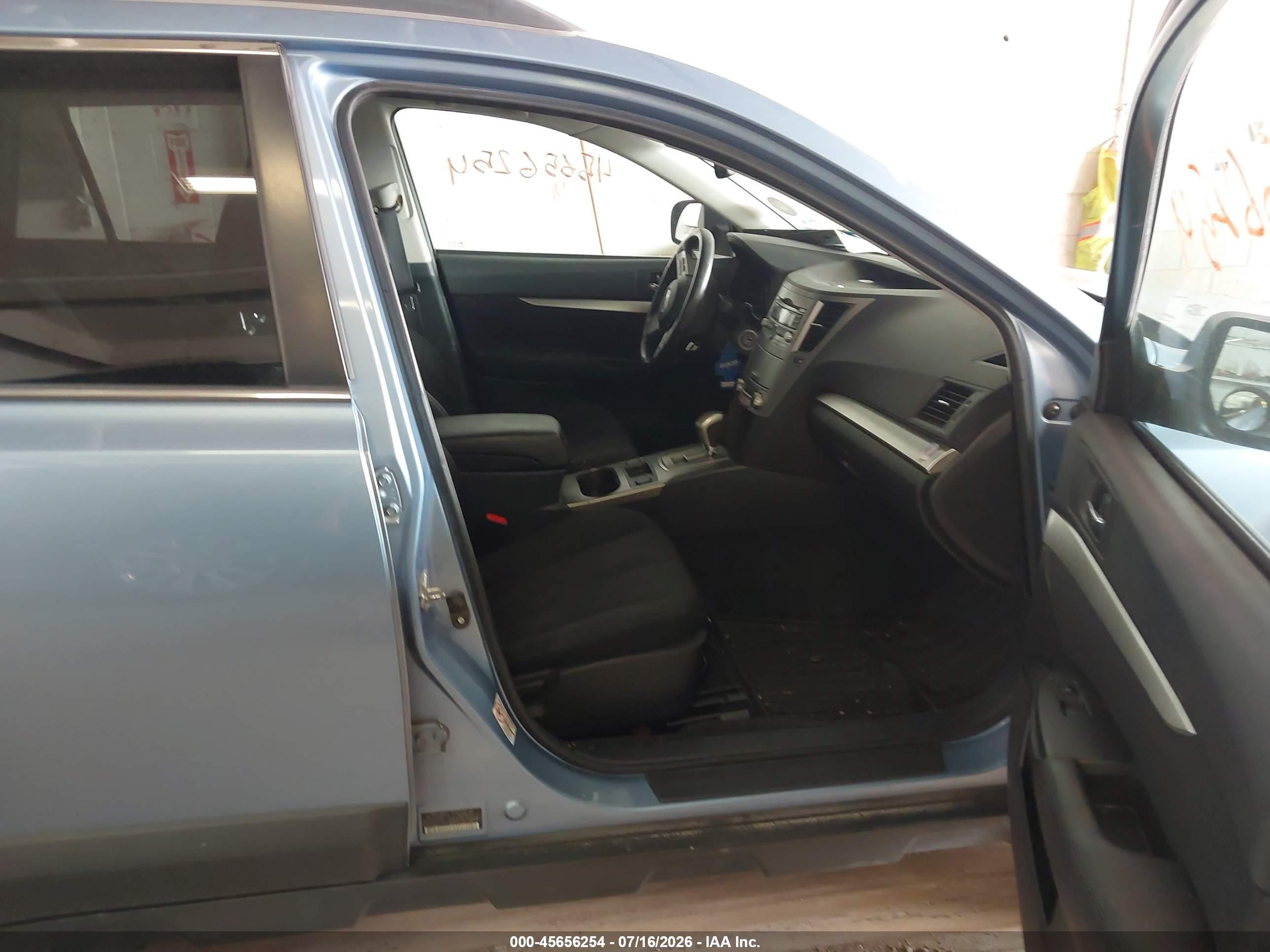 2010 Subaru Outback 2.5i Premium Blue vin: 4S4BRCCC9A3357775