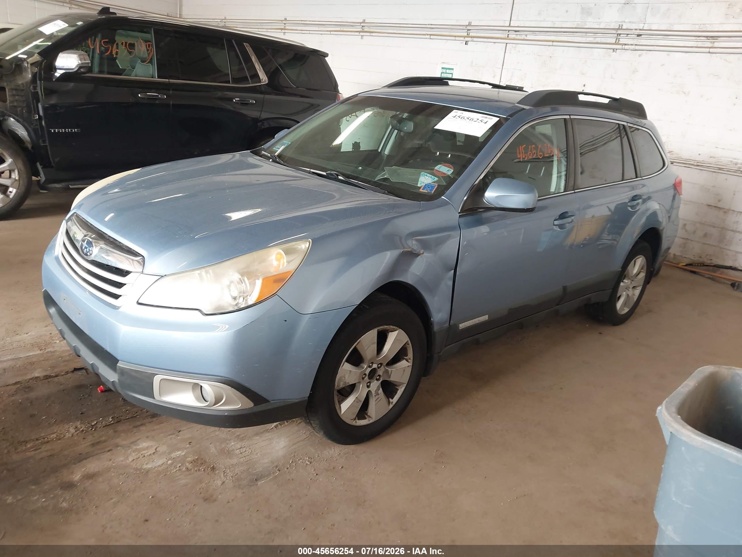 2010 Subaru Outback 2.5i Premium Blue vin: 4S4BRCCC9A3357775