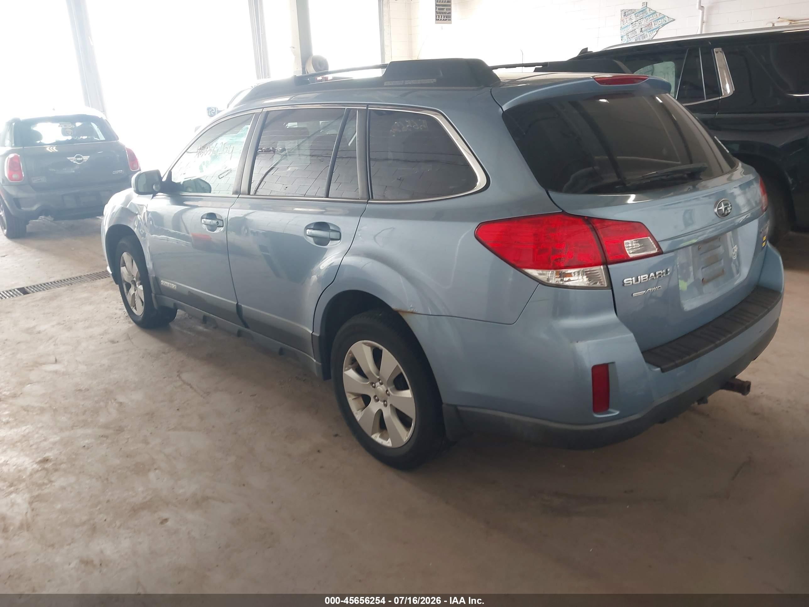 2010 Subaru Outback 2.5i Premium Blue vin: 4S4BRCCC9A3357775