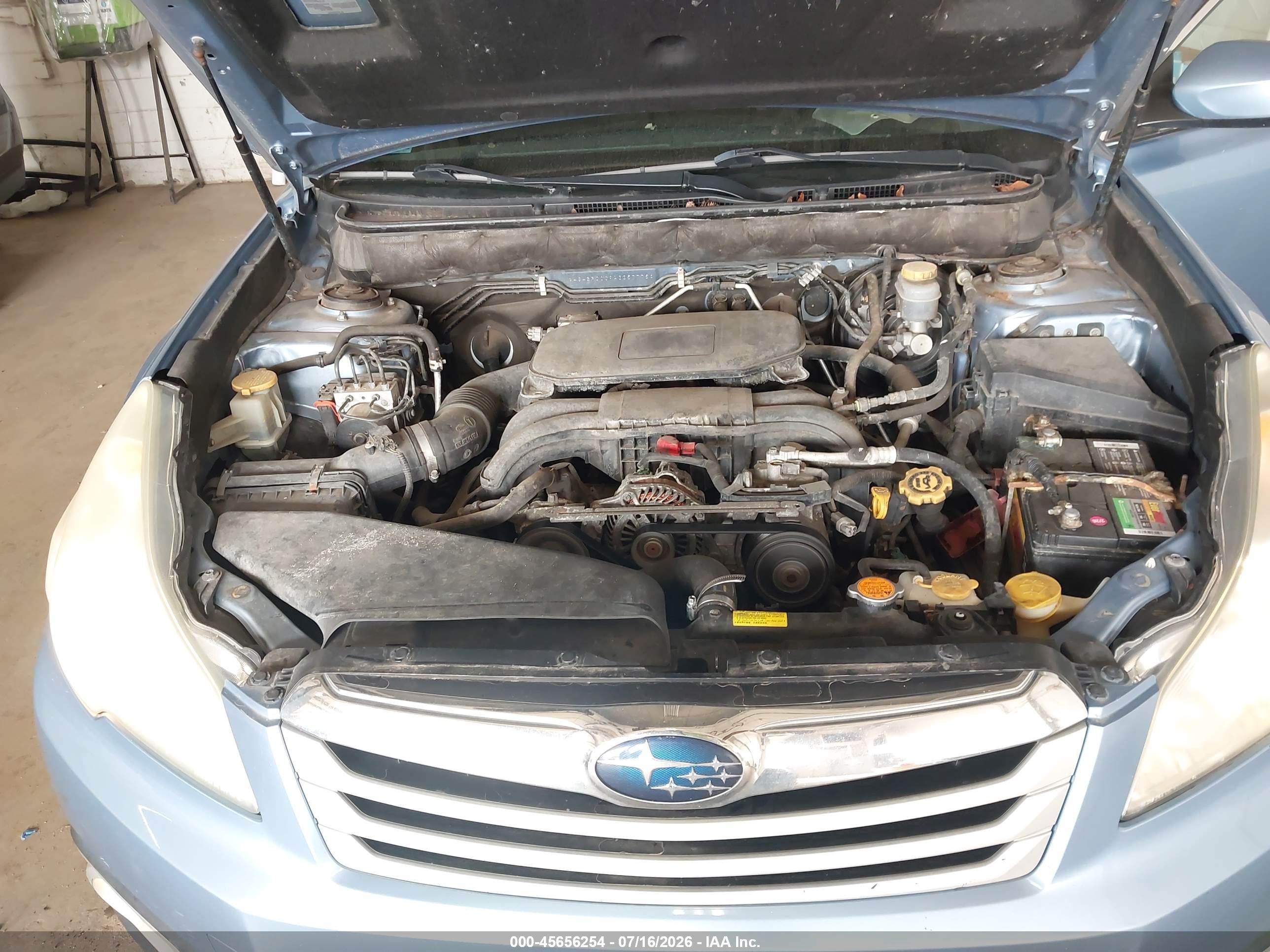 2010 Subaru Outback 2.5i Premium Blue vin: 4S4BRCCC9A3357775