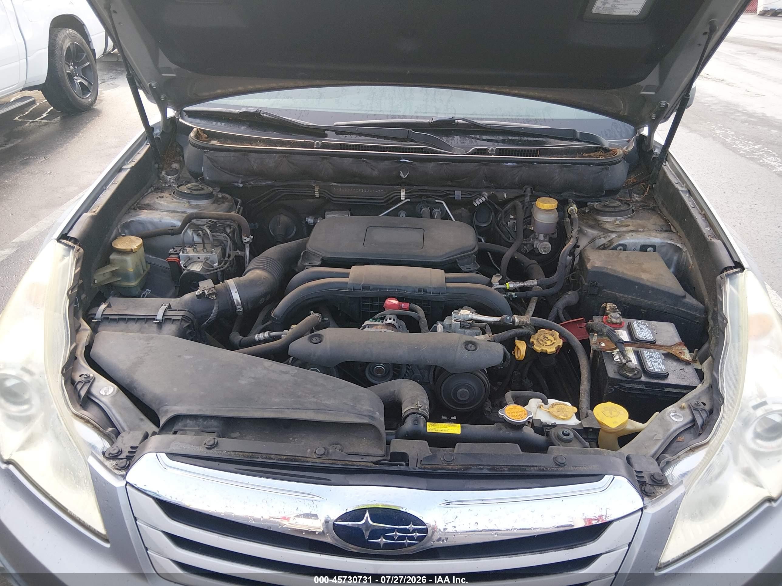 2011 Subaru Outback 2.5i Premium Silver vin: 4S4BRCCC9B3326477