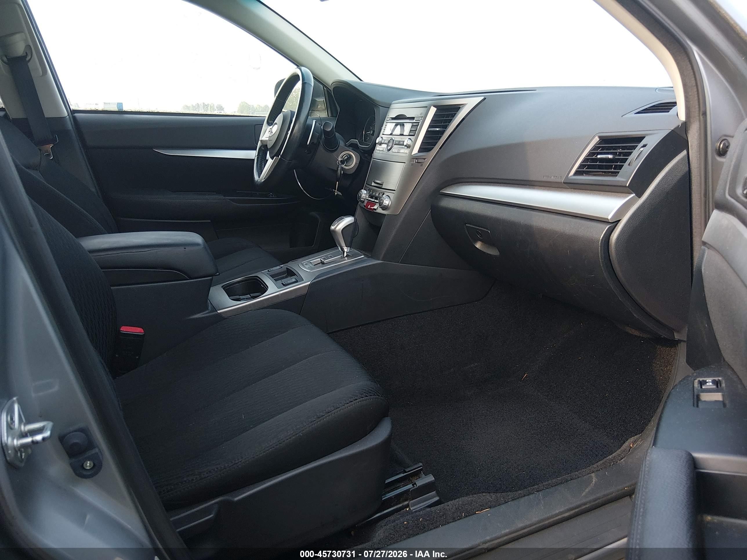 2011 Subaru Outback 2.5i Premium Silver vin: 4S4BRCCC9B3326477