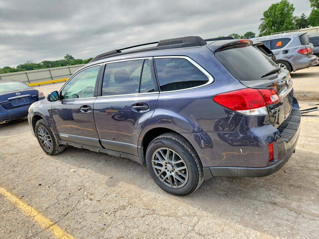 2011 Subaru Outback 2.5i Premium Gray vin: 4S4BRCCC9B3336247