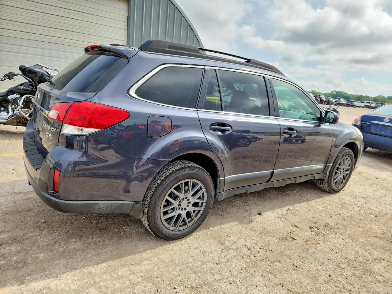 2011 Subaru Outback 2.5i Premium Gray vin: 4S4BRCCC9B3336247
