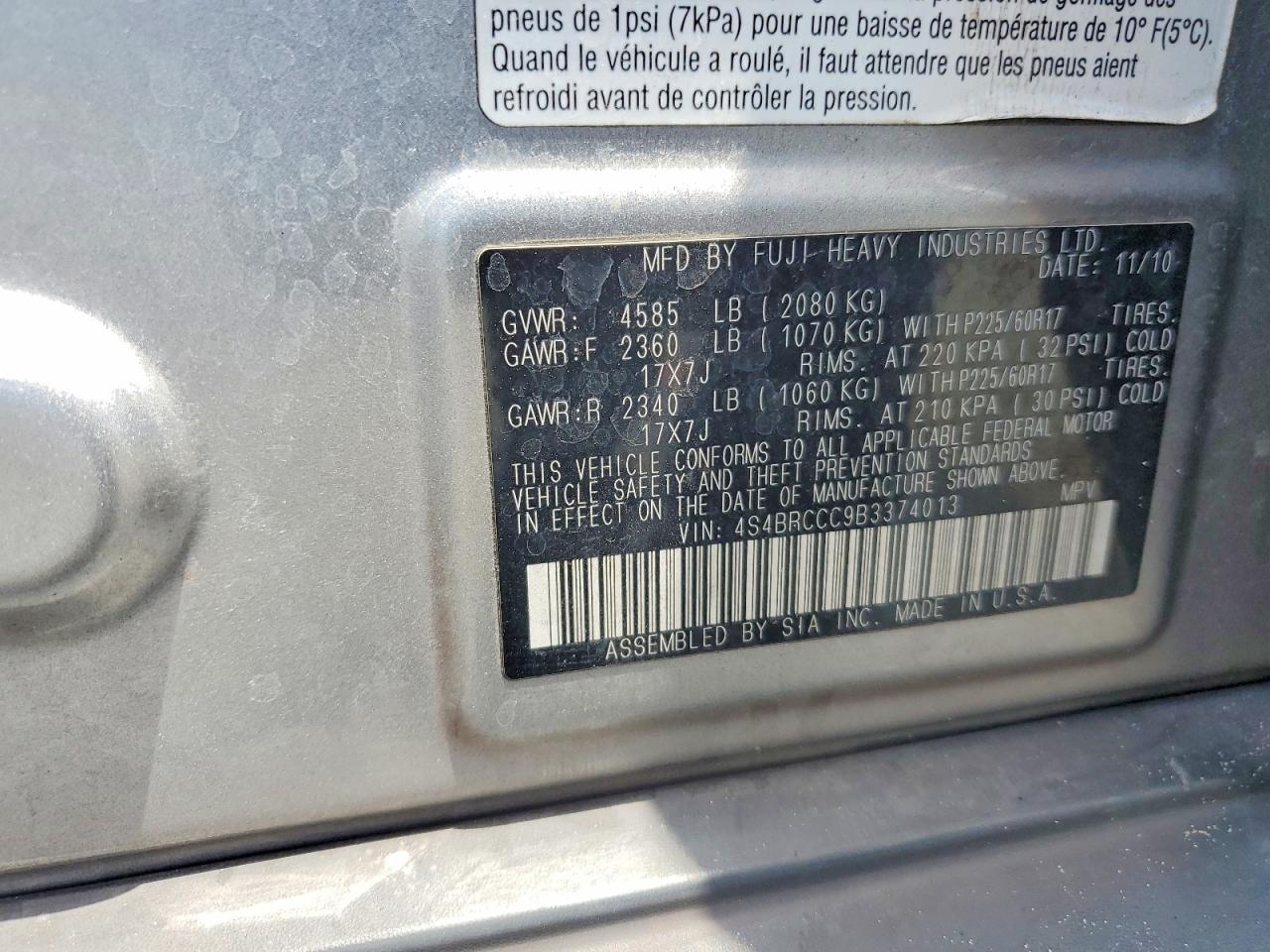 2011 Subaru Outback 2.5i Premium Silver vin: 4S4BRCCC9B3374013